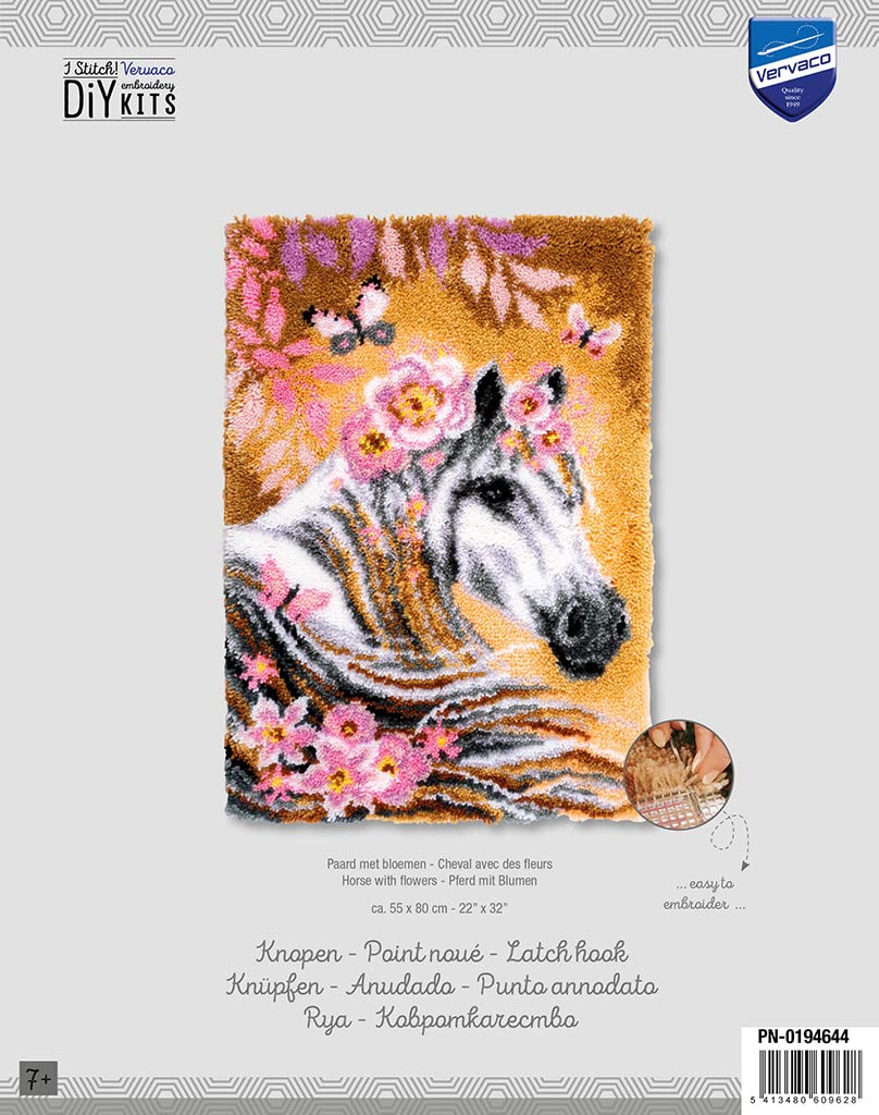 Vervaco Latch Hook Kit Per Tappetto CAVALLO CON FIORI Kit Gancio Di Chiusura Tappeto ca. 55 x 80 cm Set Ricamo Principianti Casa Decorazioni Attività Creative Adulti Hobby Rilassanti