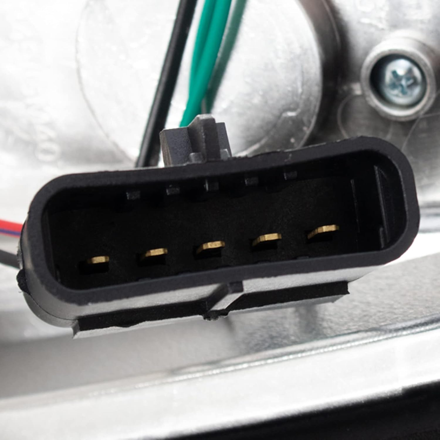 TRQ 2 Piece Driver & Passenger Side Tail Light Assembly Set LED Chrome Housing Compatible with 1988-1999 Chevy GMC C1500 1988-2000 C2500 1988-2002 C3500 K1500 1988-2000 K2500 1988-2000 K3500 GM2800104