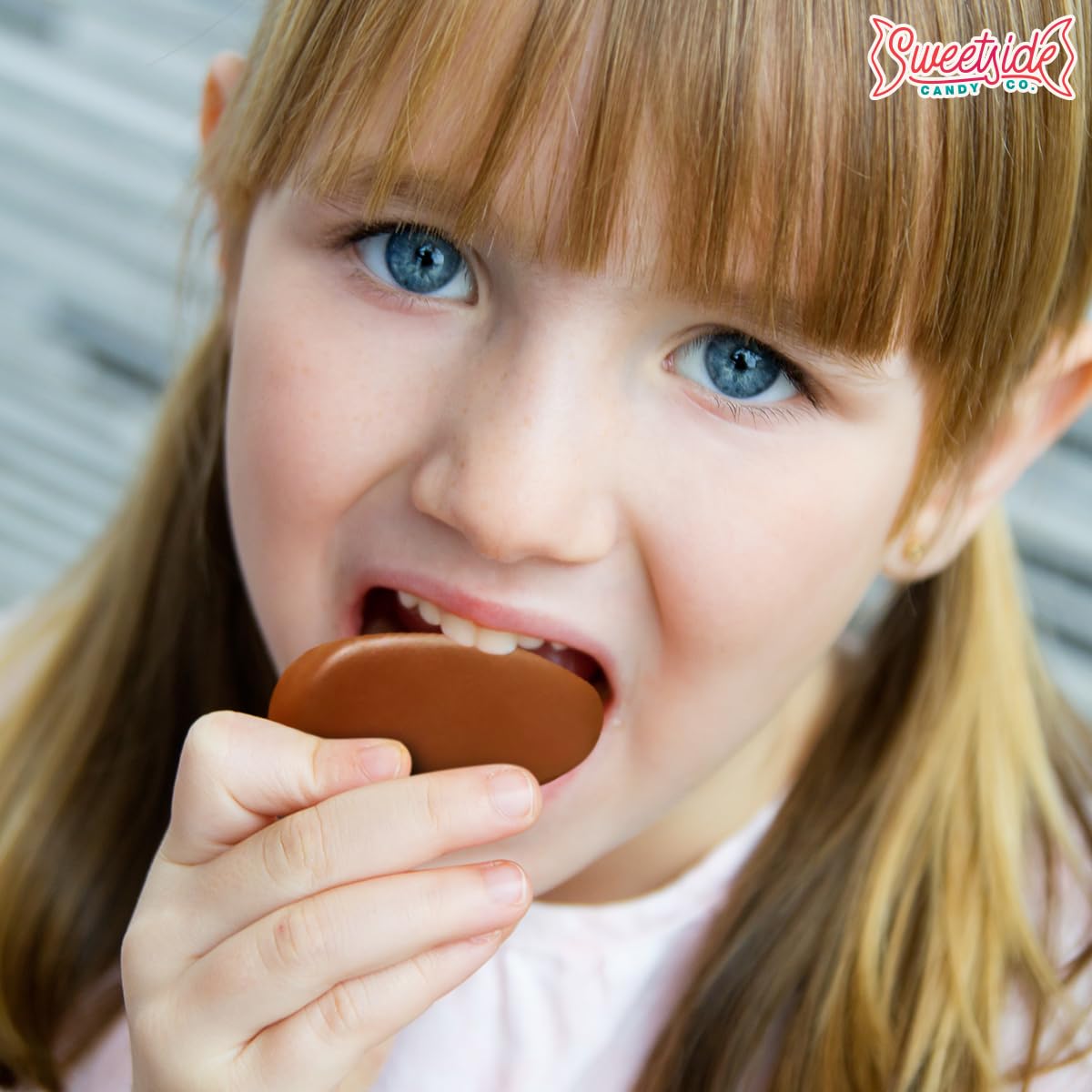 Easter Chocolate Eggs, 2LB Eggs Bulk Pack, Each Egg 0.60oz, Indulge in Delicious Easter Eggs, Peanut Butter Eggs Perfect for Every Sweet Tooth, Perfect Bite Every Time
