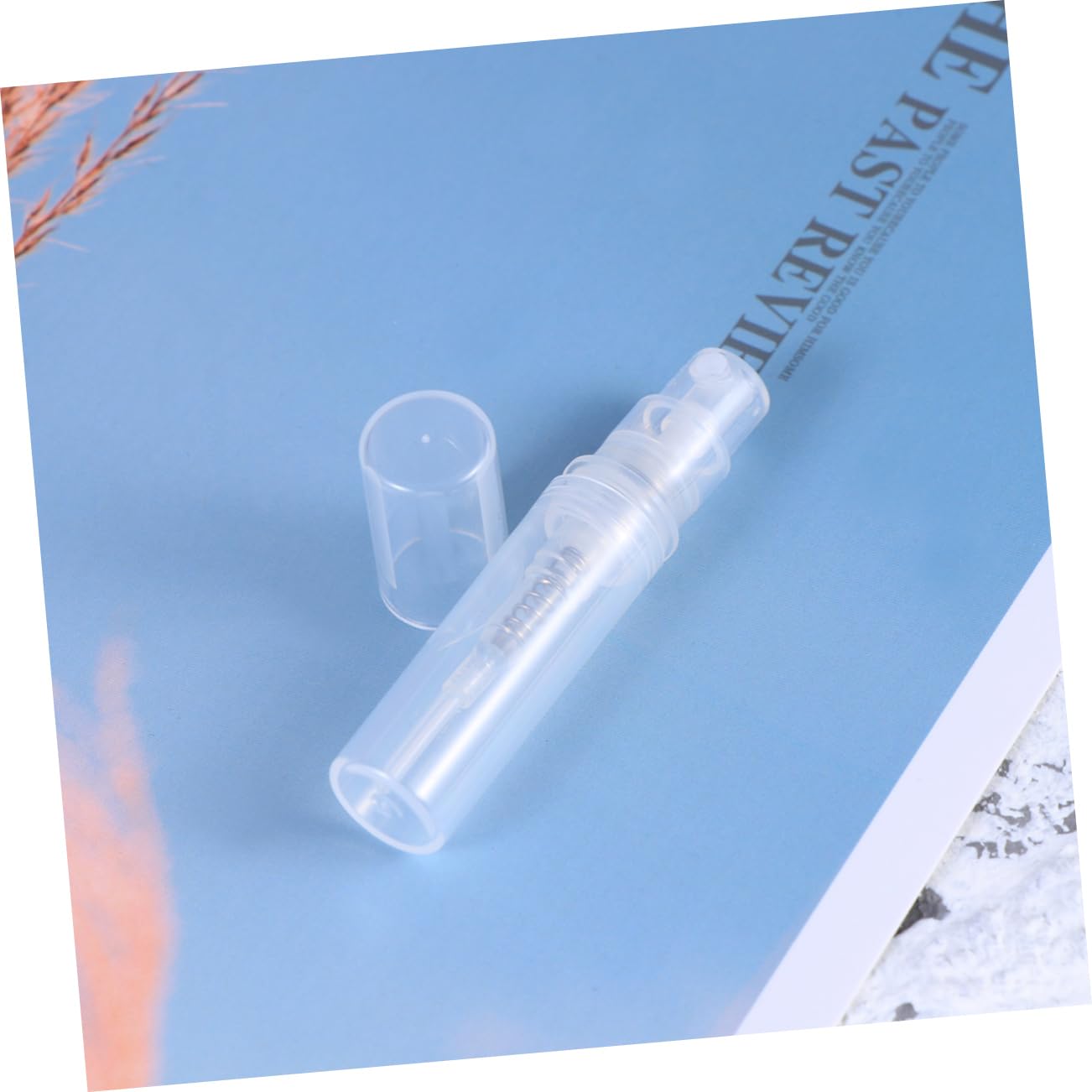 FRCOLOR 60stücke Nachfüllbare Parfümsprühflasche Tragbarer Mini-parfümflakon Sprühflasche aus Kunststoff Kosmetikbehälter für Reisen Geeignet für Ätherische Öle Duftstoffe und Verschiedene