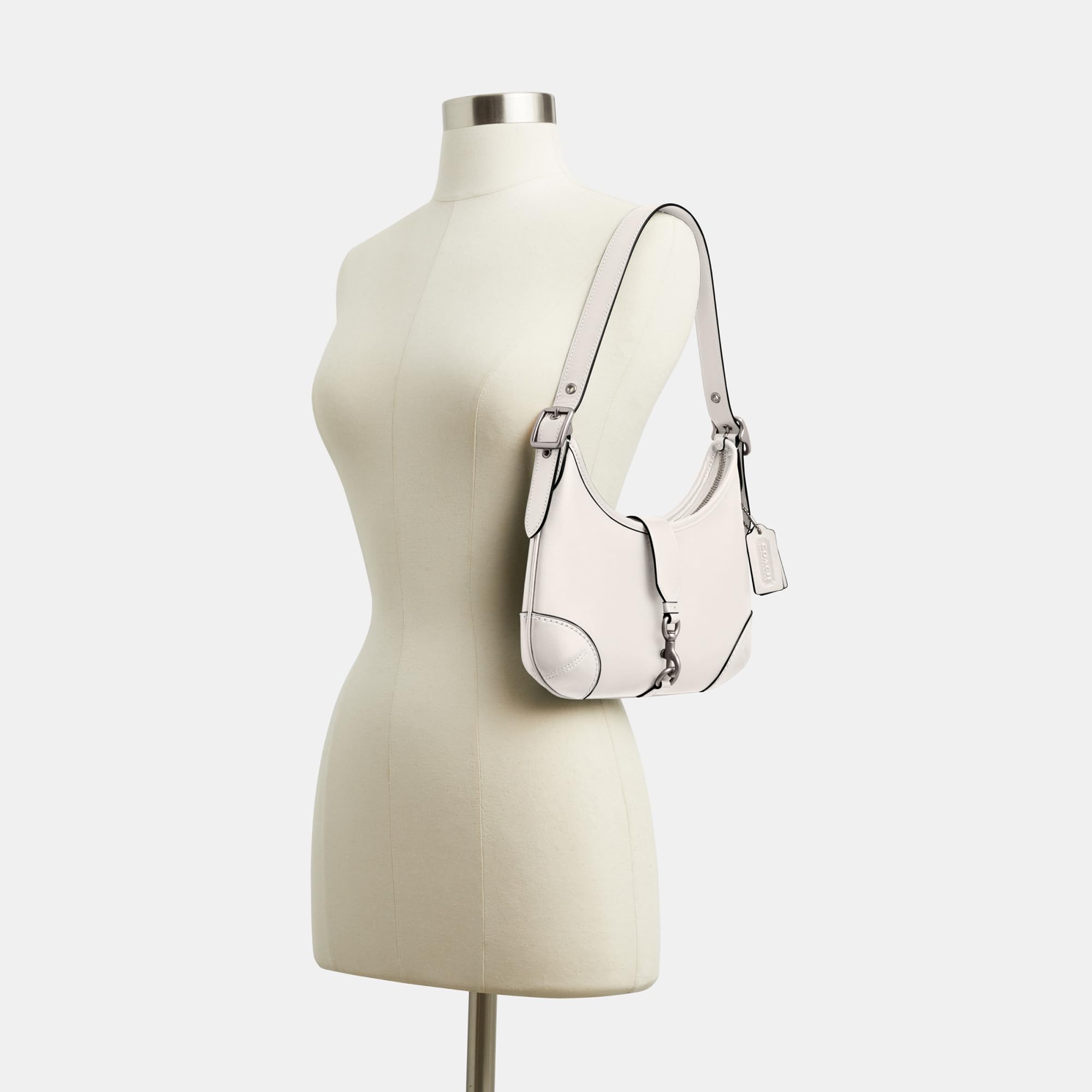 COACH Hamptons Hobo: Lh/Chalk