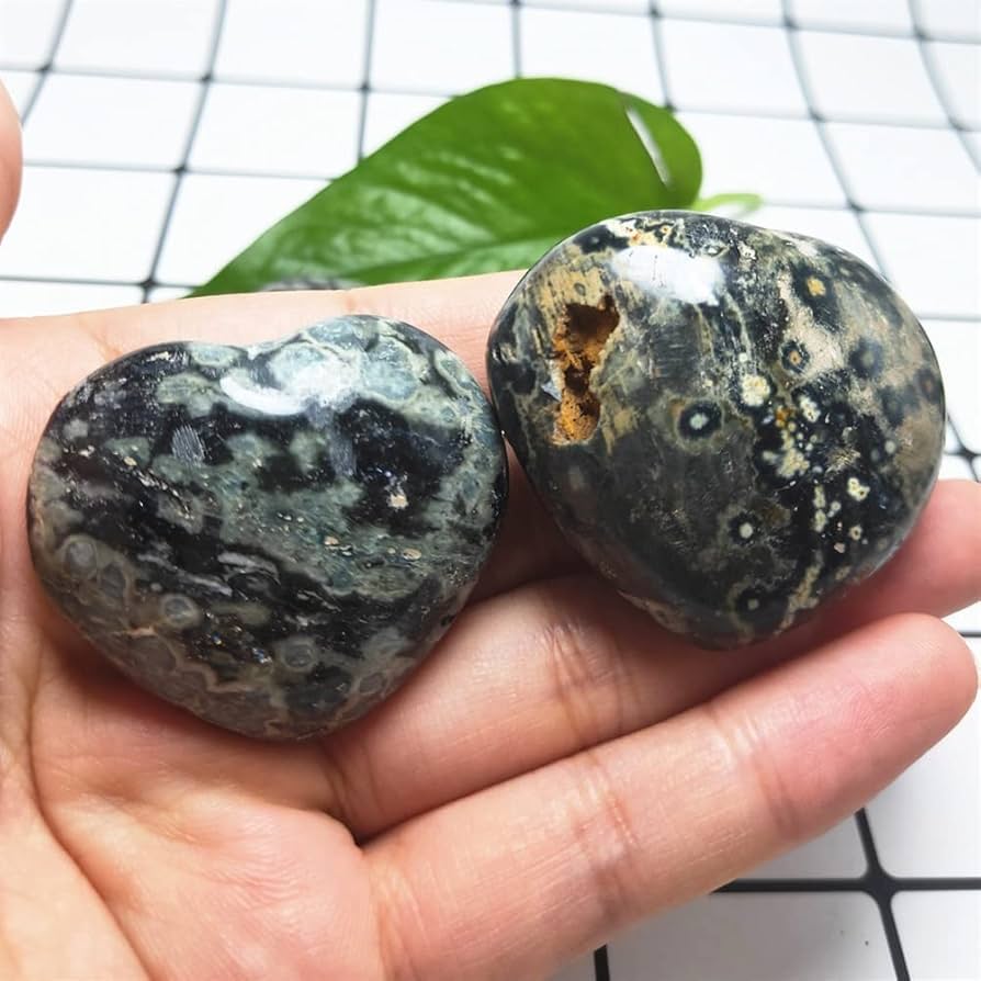 オーシャンジャスパー　ハート Amazon.co.jp: 4 個の天然オーシャンジャスパークリスタルハート小さな