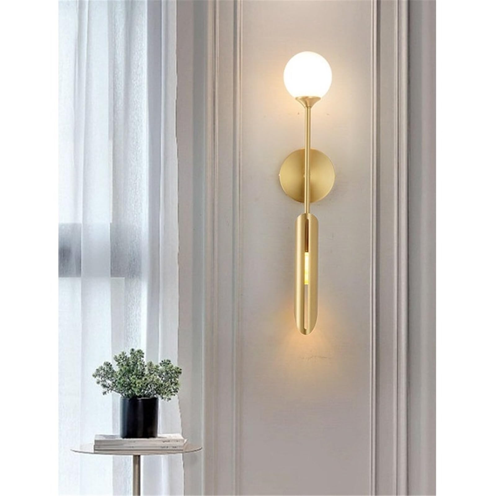 Applique Parete Lampada da parete moderna for interni con cornice verticale lunga in rame Illuminazione Interni | Lampada da parete Globo in vetro G9