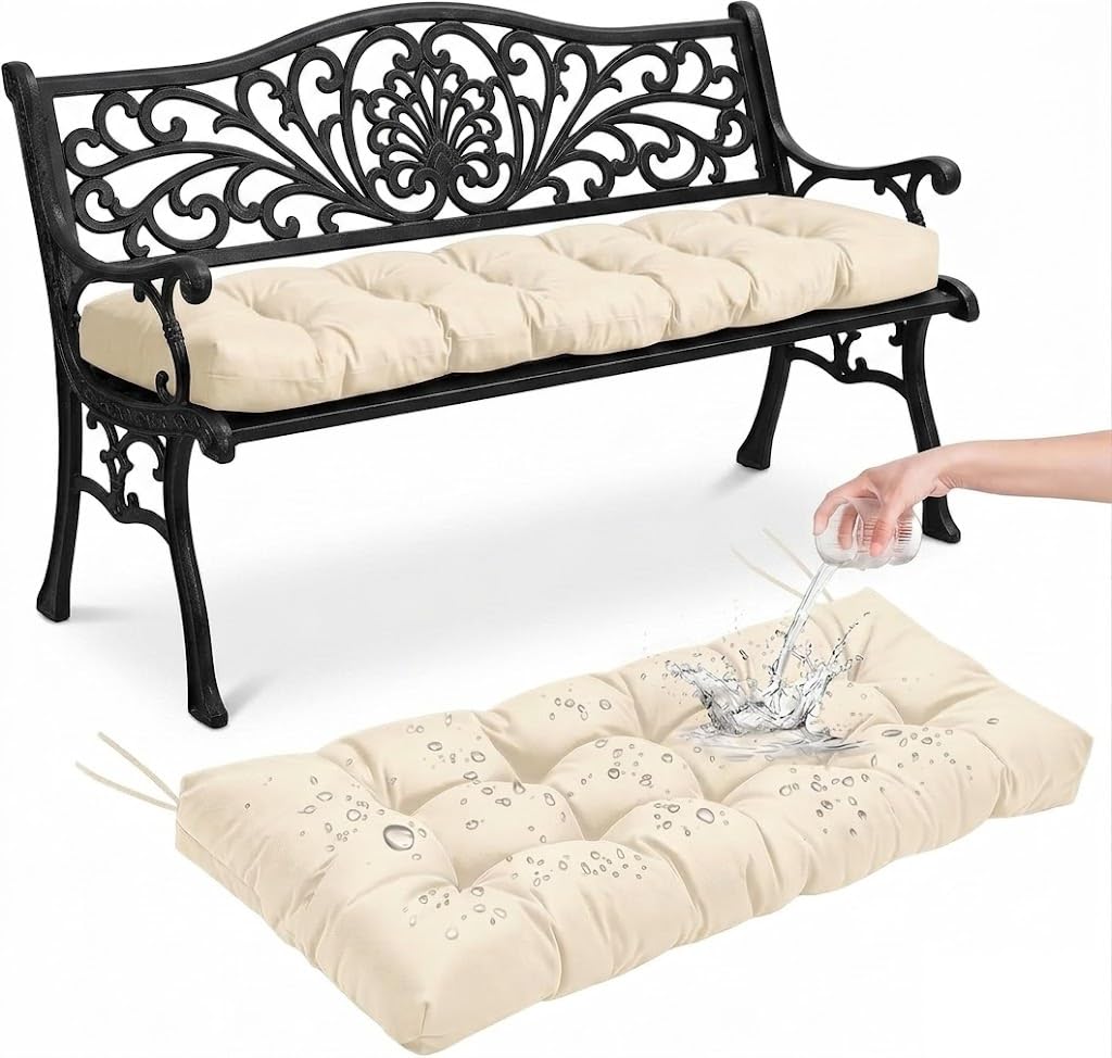 Coussin de banc de jardin beige pour repas conviviaux en terrasse