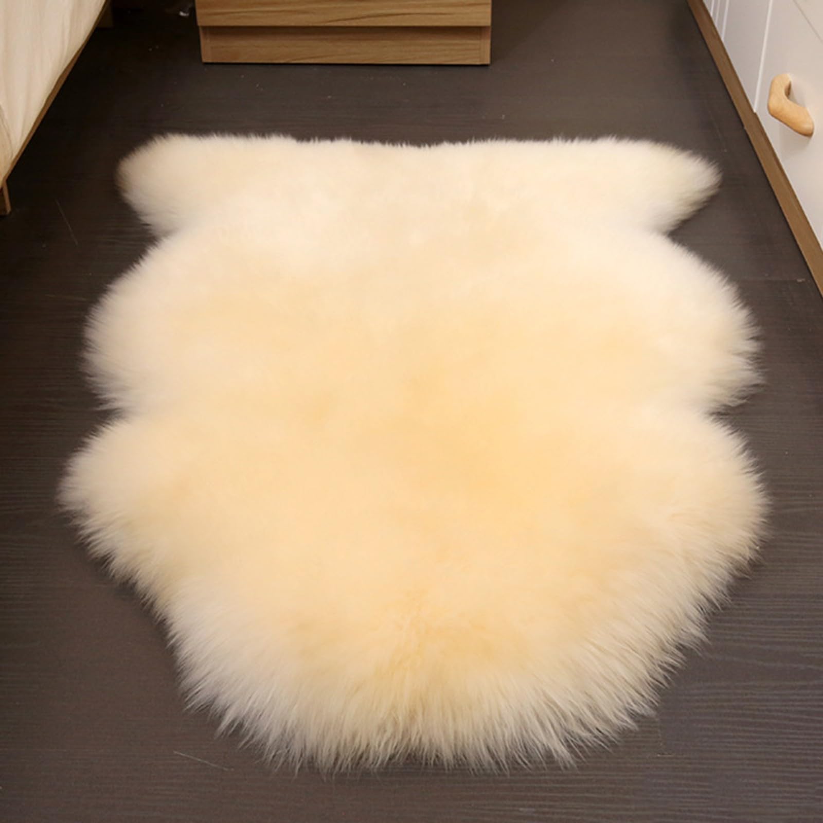 Echter Schaffell Teppich Groß - Echte NeuseeläNdische Schaffell Teppiche Wollfell Bodenmatte - LuxuriöSer Schaffell Sitz Stuhlbezug Sofamatten füR Schlafzimmer und Wohnzimmer(Off White,60*90cm)