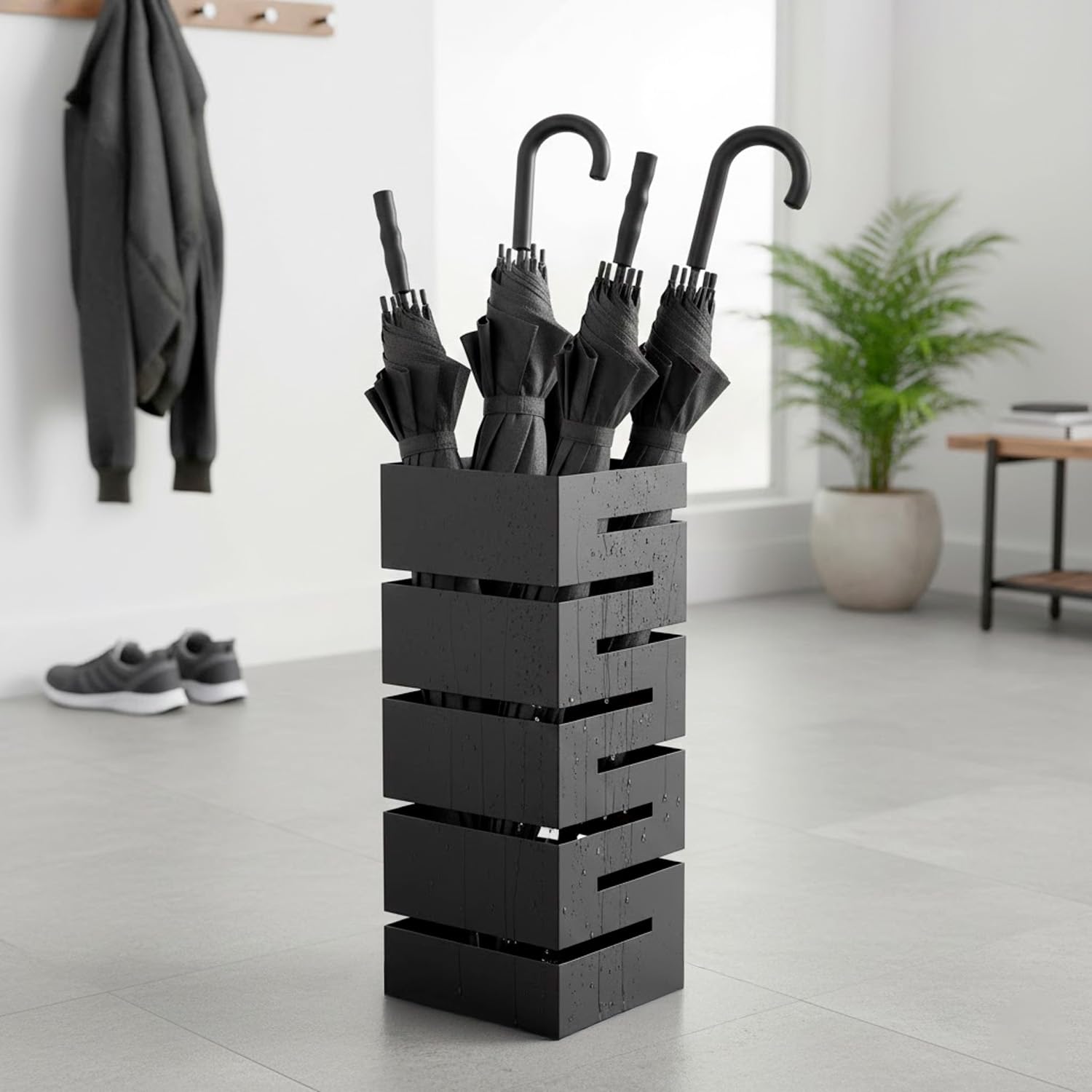 Bricozone Portaombrelli In Metallo Moderno Da Interno Ed Esterno Con Vaschetta Scolapioggia E Ganci Removibili Design Elegante Per Ingresso Casa E Ufficio (Nero)