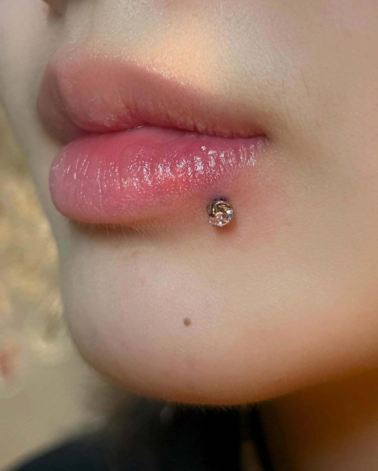 Ocptiy 20G 18G 16G Push in Theadless Nose Rings Studs Hypoallergenic Lip Labret Jewelry Flat Back Nose Stud Stainless Steel Cartilage Helix Tragus Earrings for Women Men 6mm 7mm 8mm Bars Diamond 3mm - Image 5