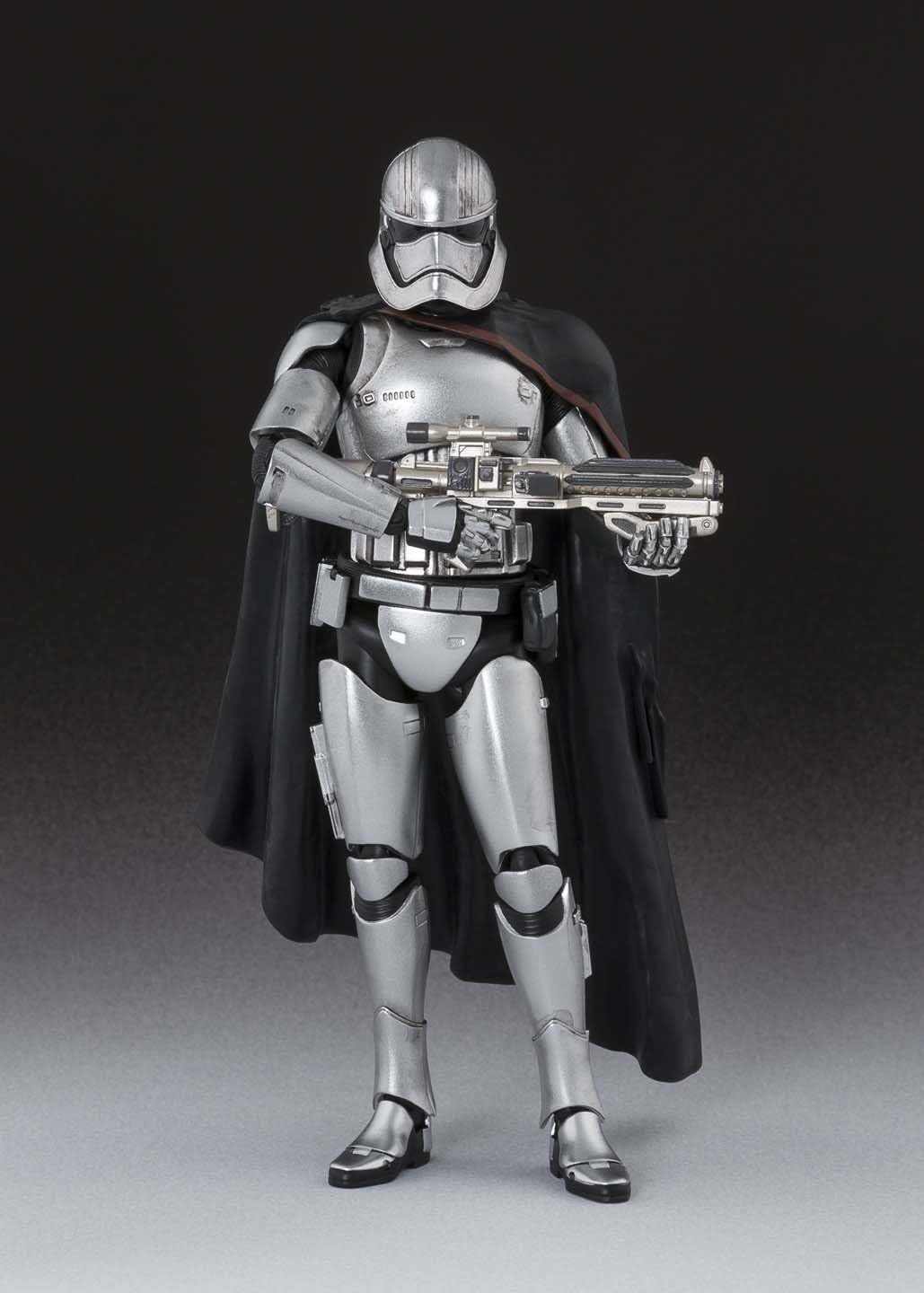 S.H.フィギュアーツ スター・ウォーズ キャプテン・ファズマ 約155mm ABS&PVC製 塗装済み可動フィギュア