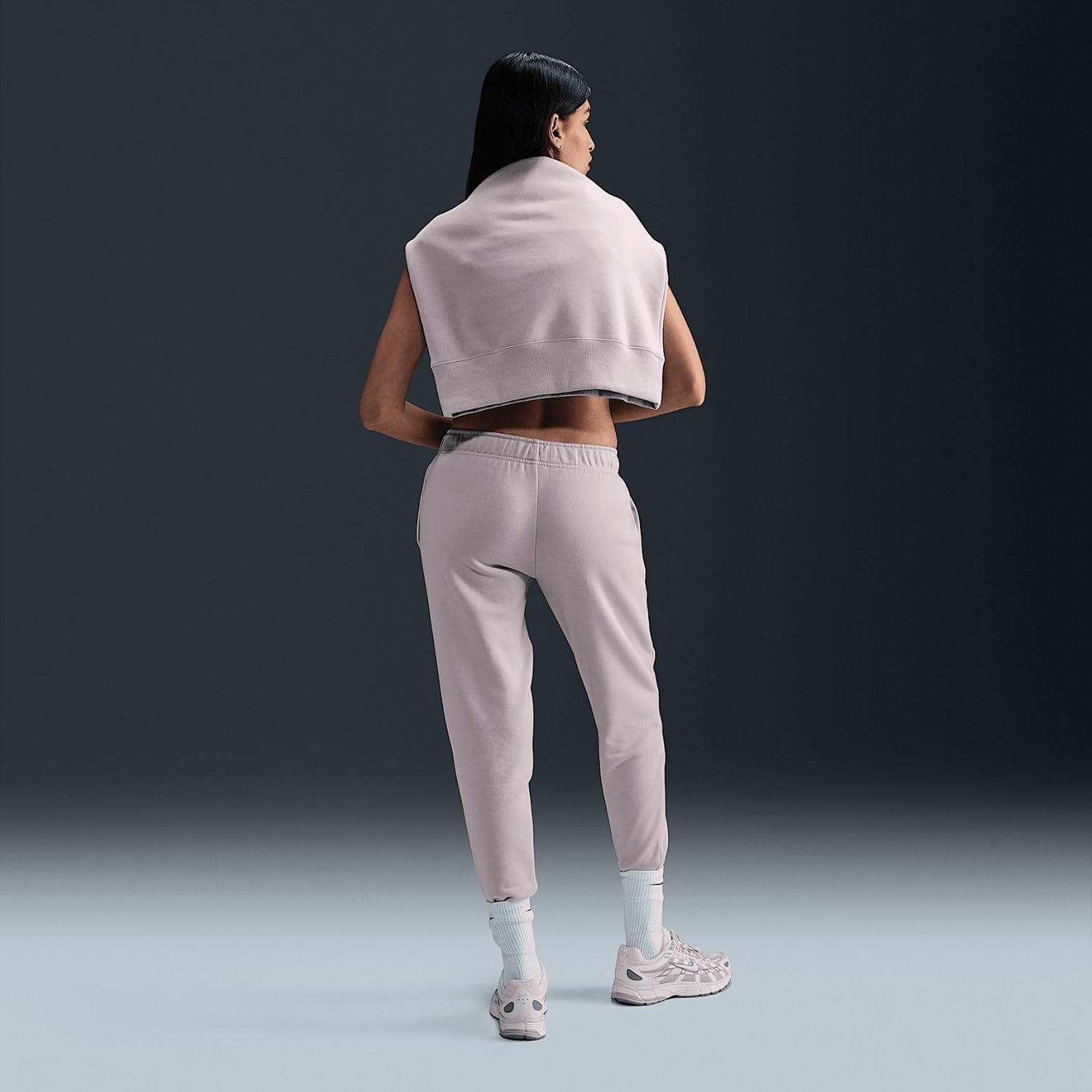 Nike Sportswear Club Fleece Women's Mid-Rise Joggers (FV8062-019, Platinum Violet) Size Large