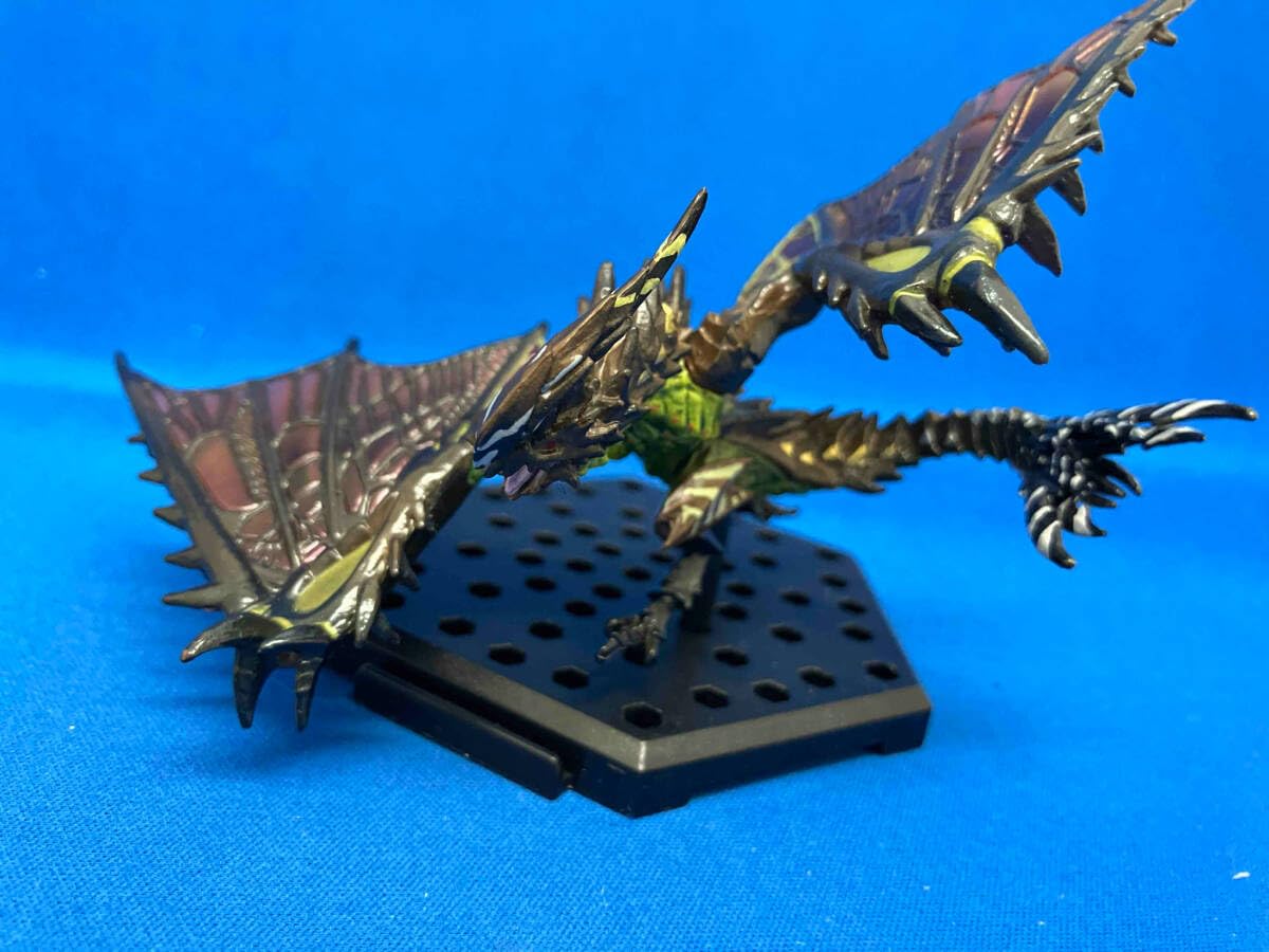 G*n様 まとめ買い歓迎　モンスターハンター　スタンダードモデル ライゼクス　ボ Amazon.co.jp: トレーディングフィギュア 2.ライゼクス 「カプコン
