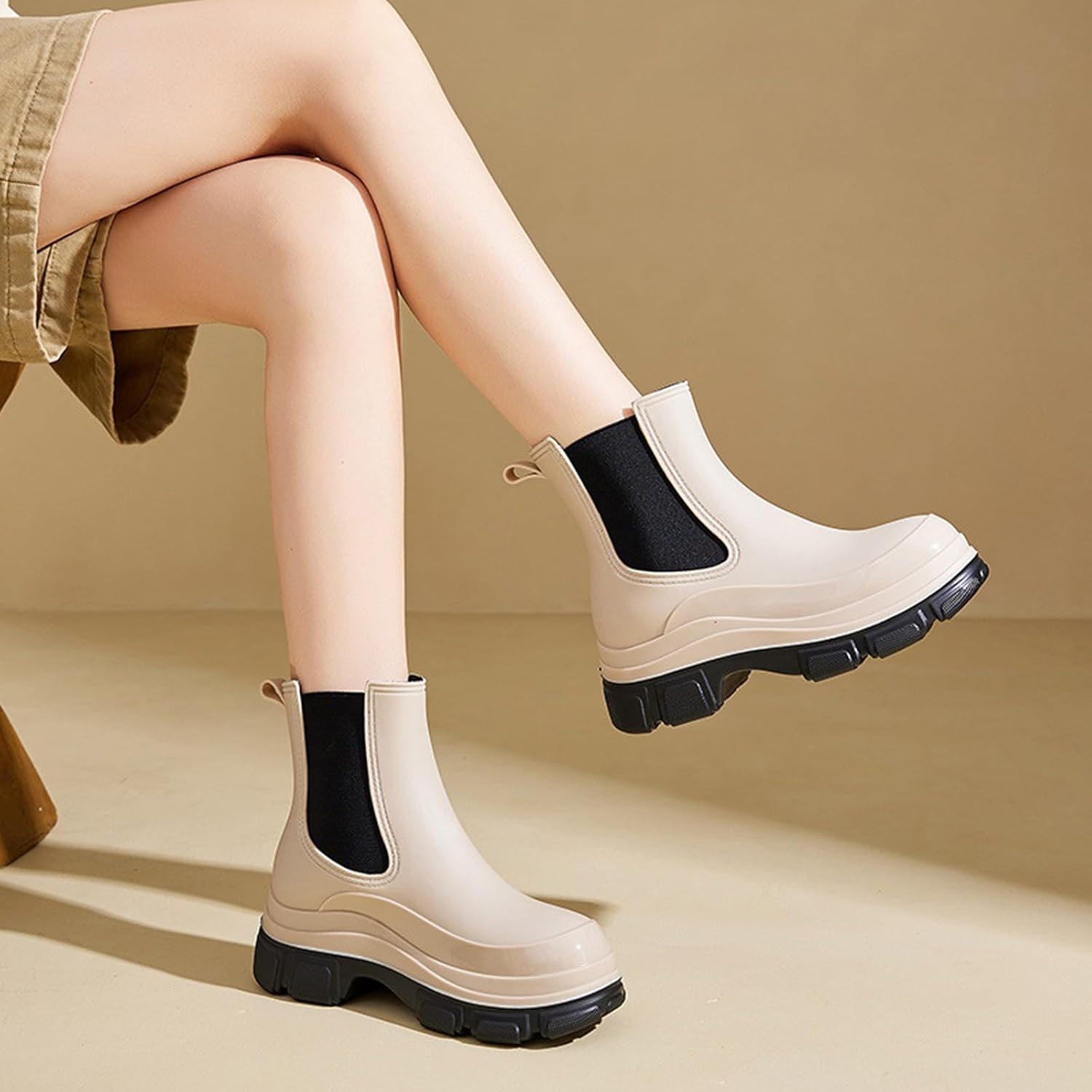 Women's PVC Lightweight Non-Slip Low Chunky Heel Short Rain Boots Fashion Comfortable Round Toe Waterproof Elastic Pull On Platform Chelsea Boot for Outdoor Work