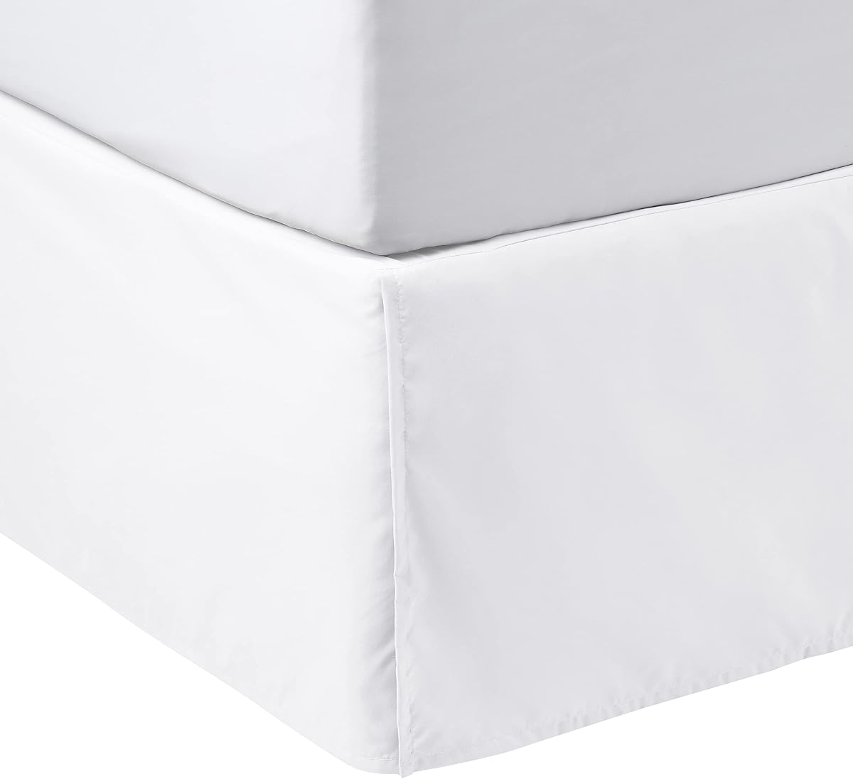 Amazon Basics Faldón de cama plisado ligero, resistente a las arrugas y a la decoloración, lavable a máquina, caída de 16 pulgadas, Queen, blanco brillante