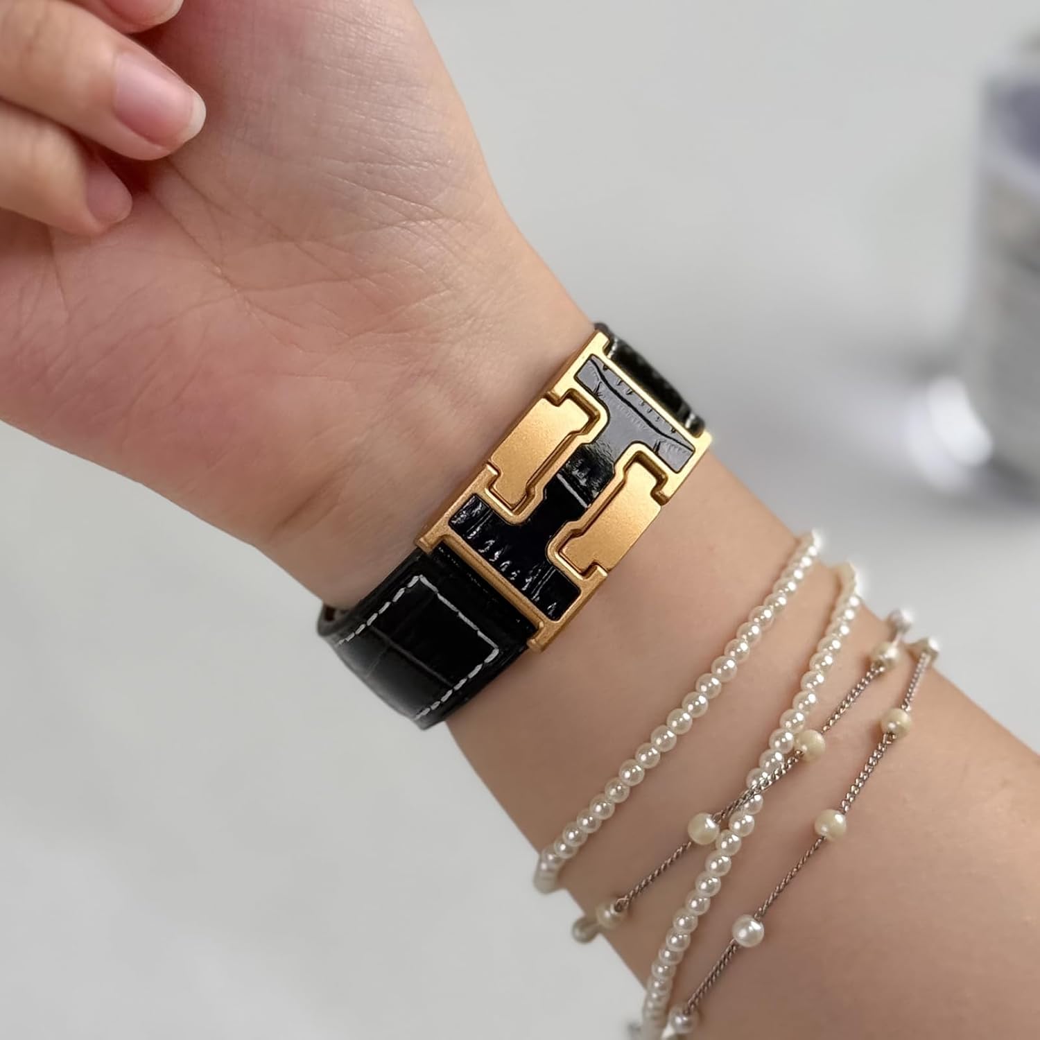 Luxury Crocodile Leather Band Compatible with Apple Watch SE 3 2 1,Ultra3 2 1, Series11 10 9 8 7 6 5 4 3 2 1,Classic H Shaped Buckle Strap for iWatch 38mm40mm41mm42mm44mm45mm46mm49mm for Women - Image 6