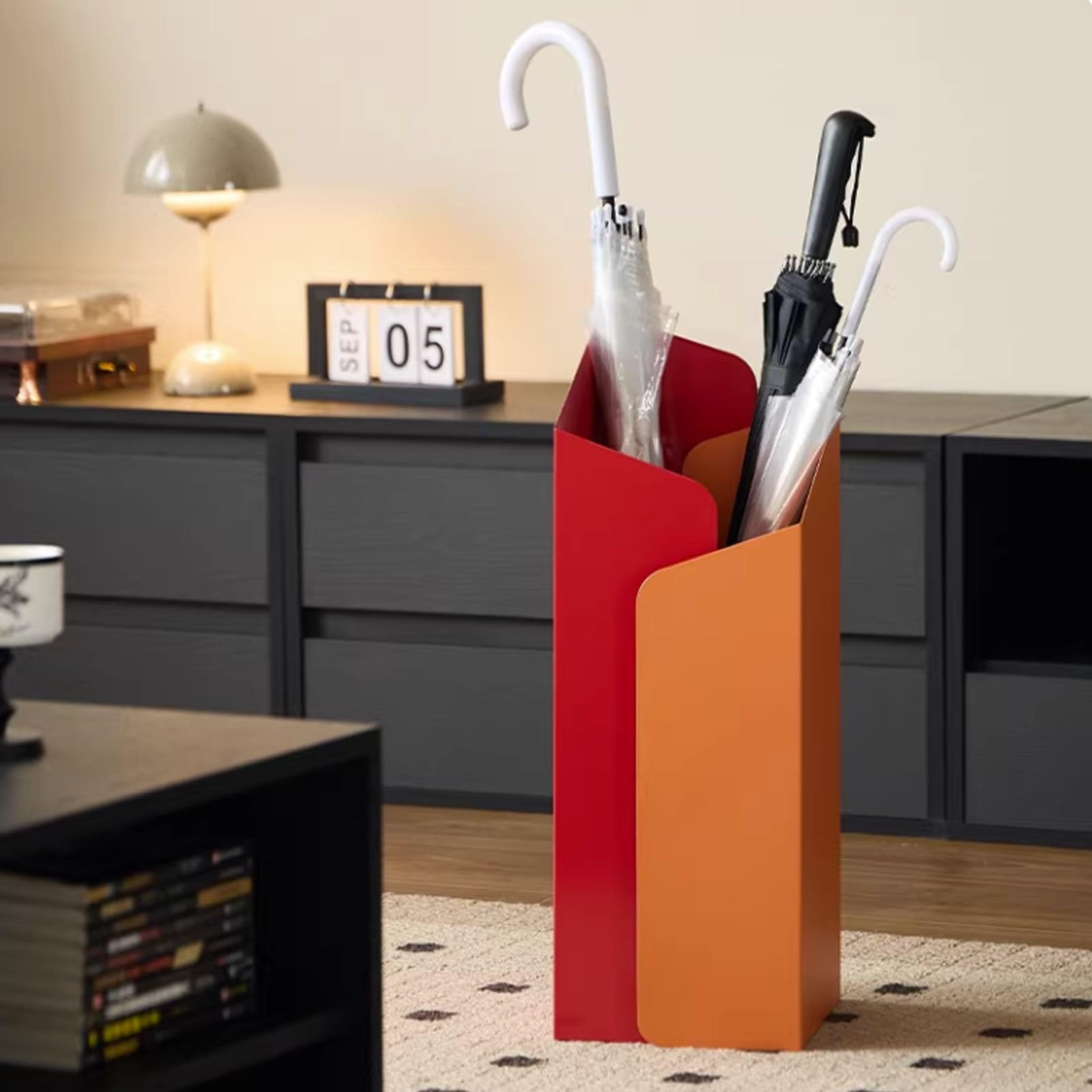 Porte-parapluies en métal autoportant anti-gouttes pour entrée propre
