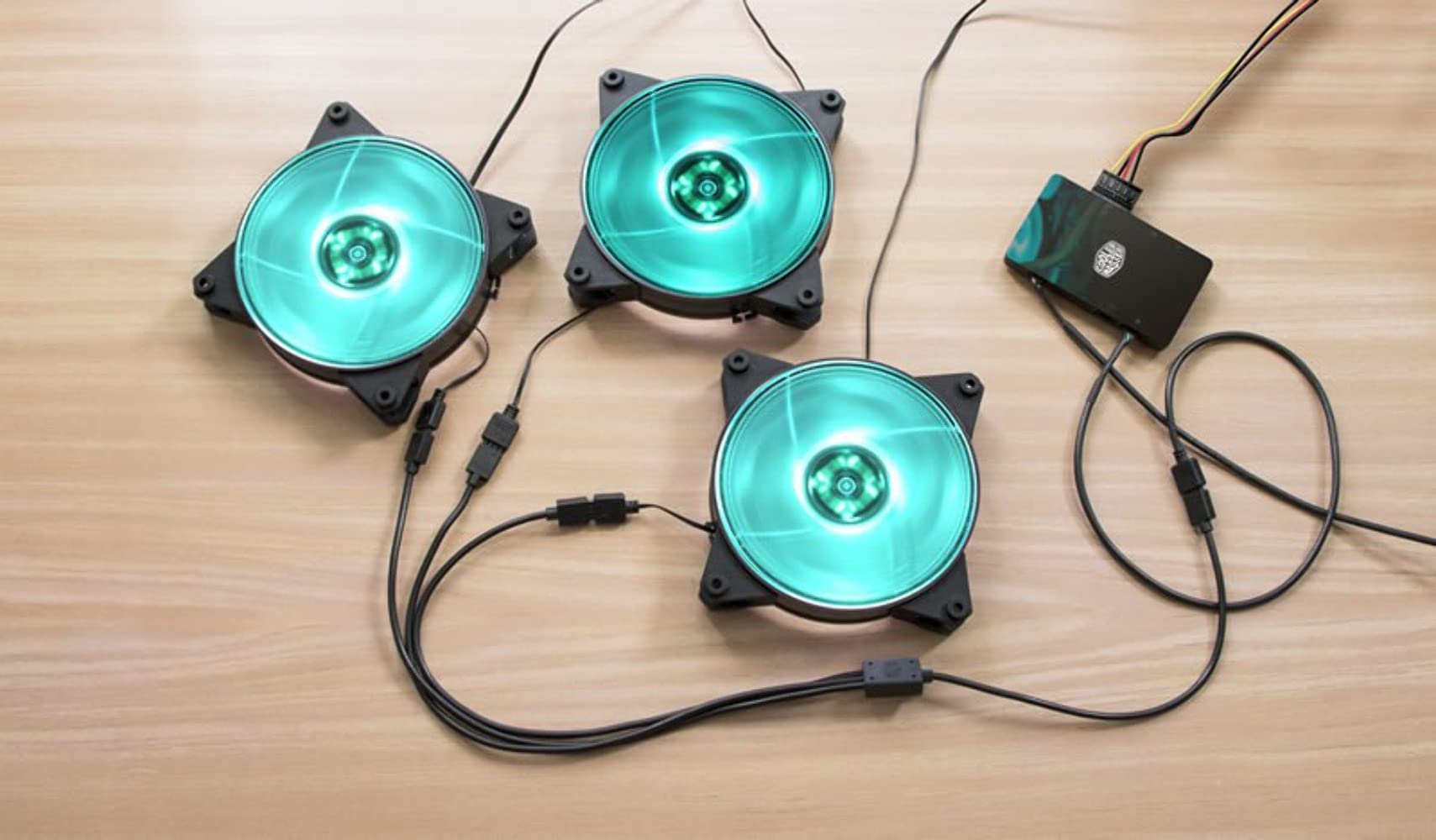 Cooler Master 1to3 RGB Splitter Cable for LED Strips, RGB Case Fans