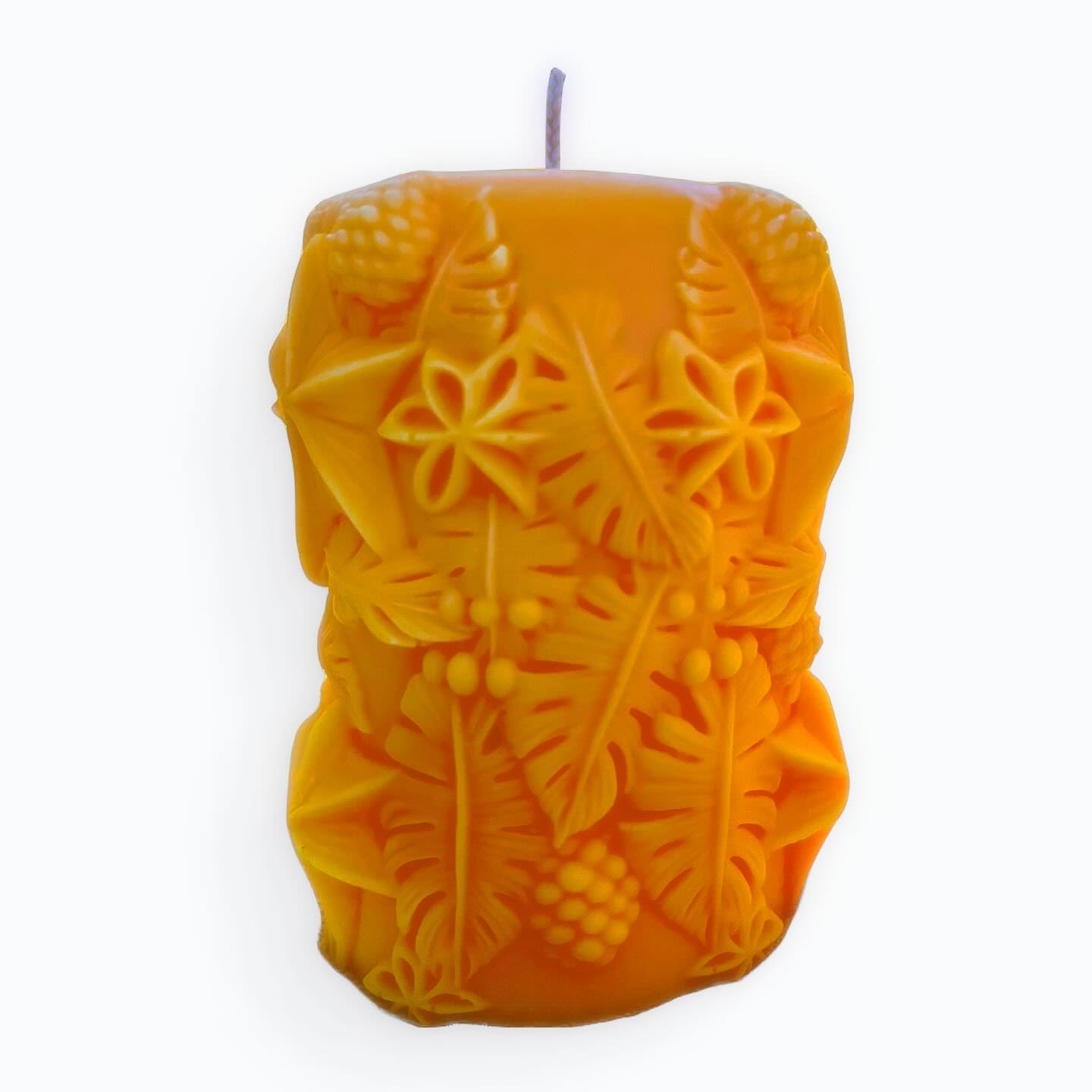Clachaig Candles Yellow Nutmeg & Ginger Scented Organic Christmas Candle