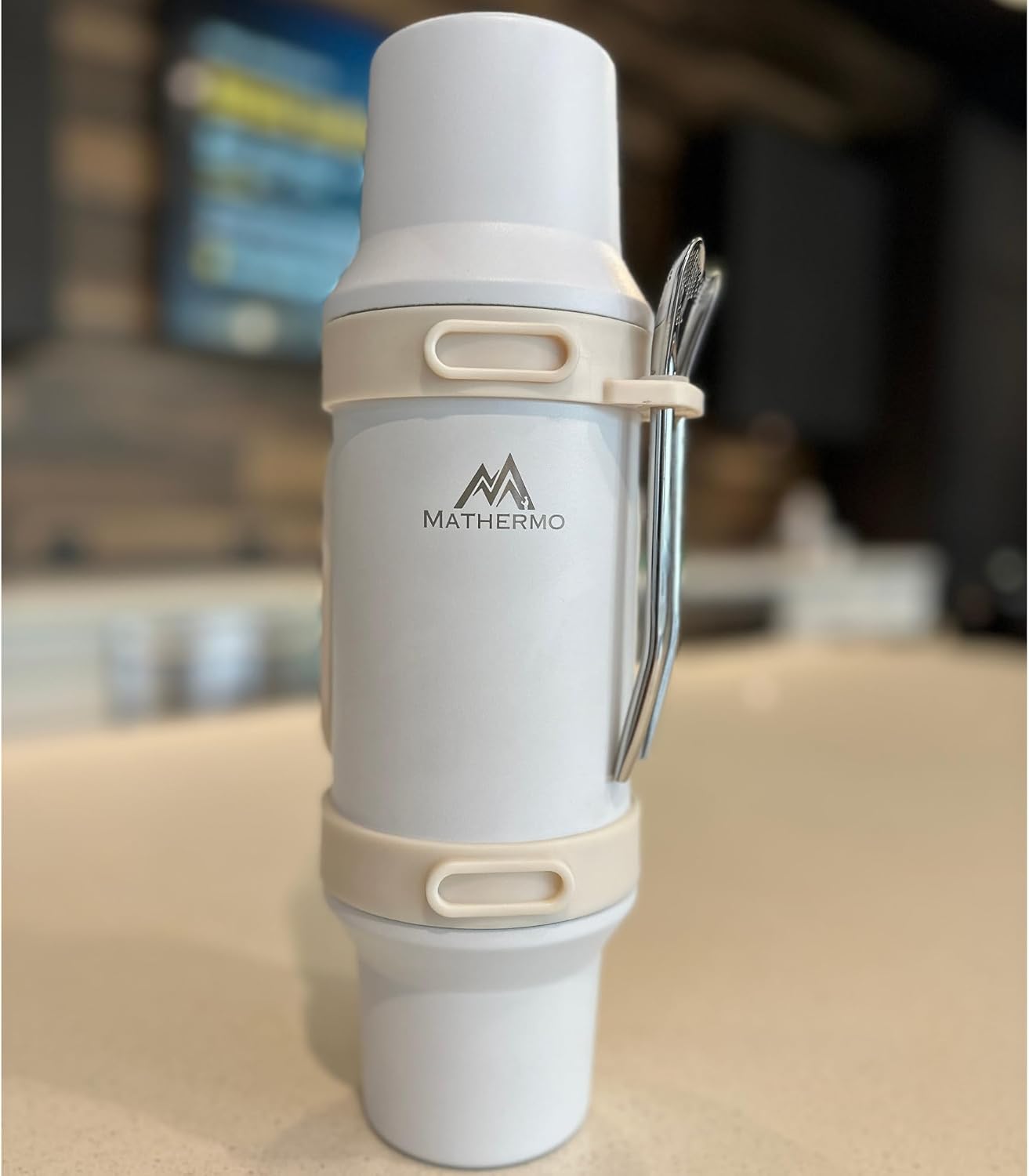 Todo-en-Uno Mate Thermo with Built-In Yerba Compartment – 1L Stainless Steel Vacuum Insulated Bottle, Leak-Proof Lid, Travel Mate Set for Hot & Cold