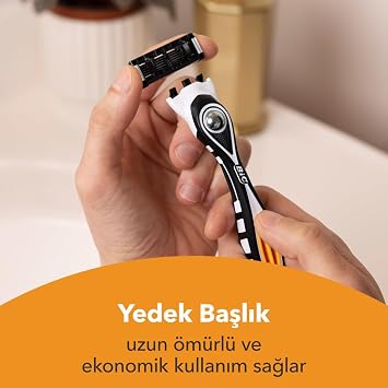 BIC Hybrid 5 Flex Men's Razor 1 Handle and 2 Replacement Heads (5 Blades), 5 Nano Technological Titanium Blades, Large Lubricant Tape Enriched with Vitamin E