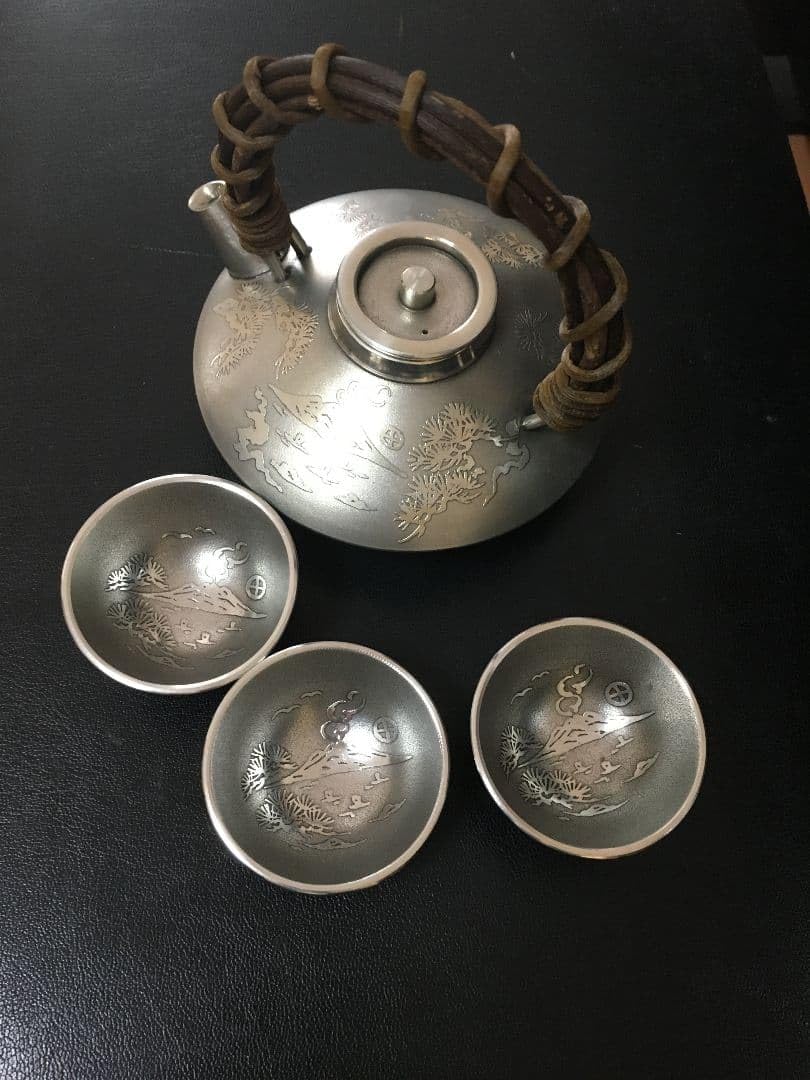 Amazon.co.jp: 薩摩錫器 黒じょか 盃三個セット : ホーム＆キッチン