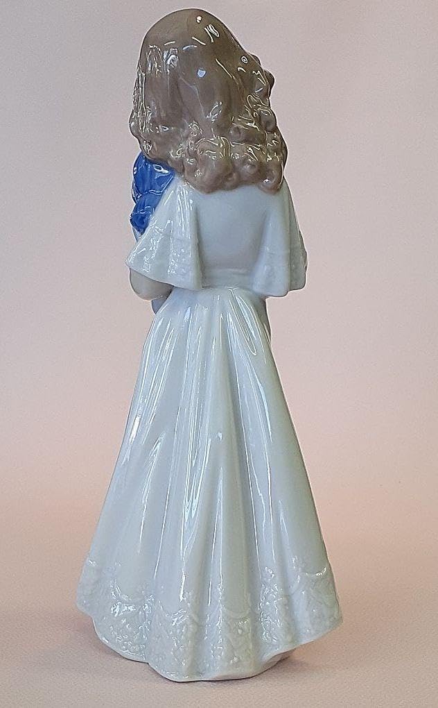 NAO リヤドロ 人形を抱く少女 スペイン製 【公式通販】