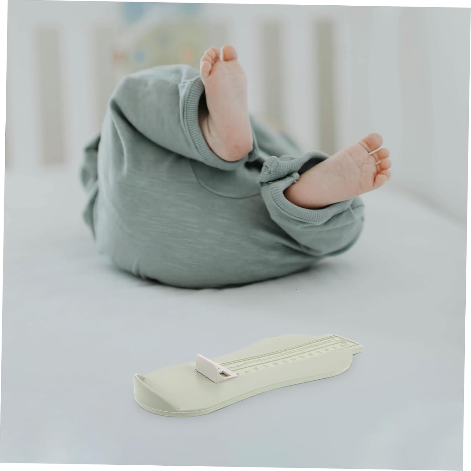 Kisangel 4pcs Accurate Shoe Measuring Device for Boy Girl and Toddlers Lightweight Foot Measuring Ruler for Comfortable Foot Development