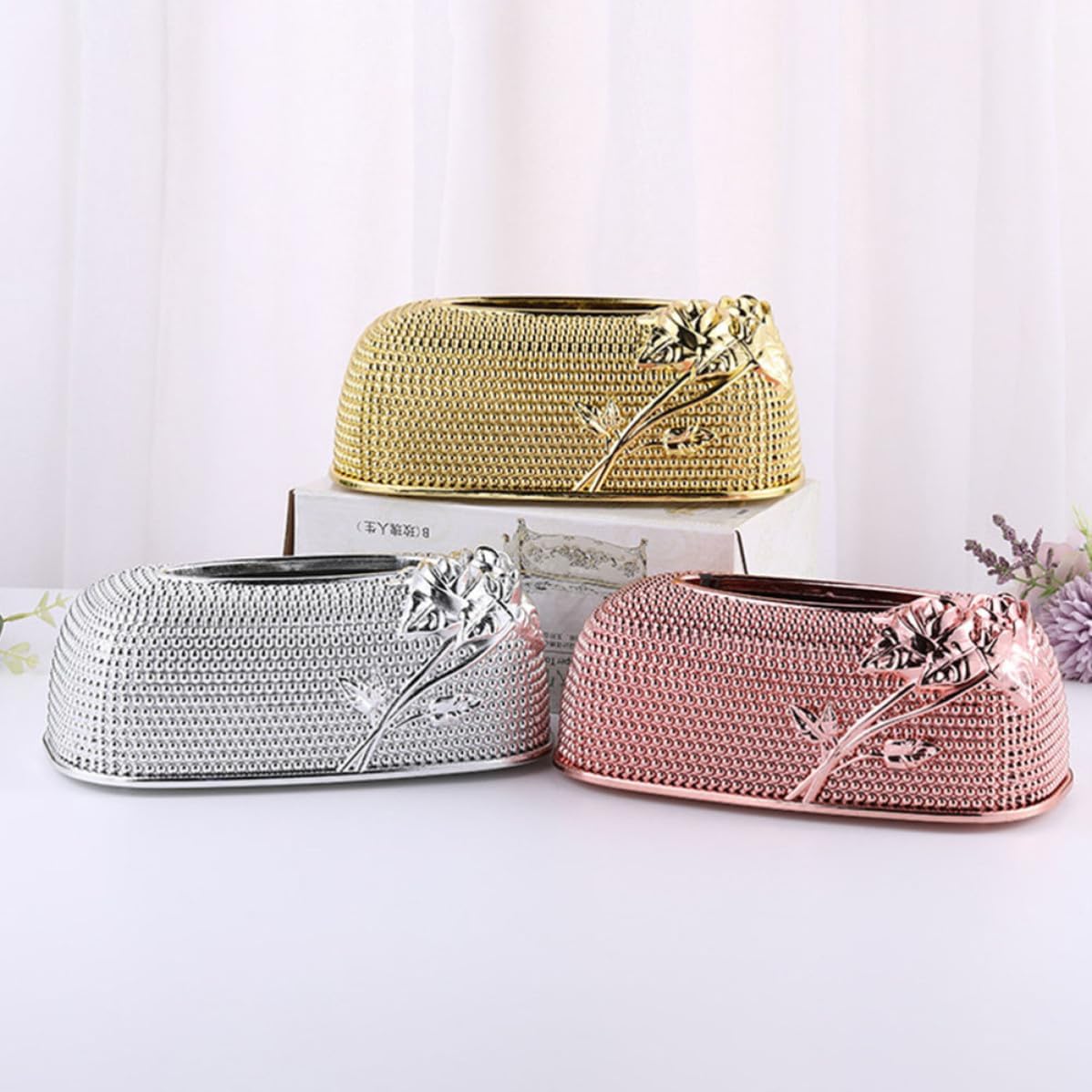 Alipis Elegant Acrylic Napkin Box for Home and Living Room Desktop, Stylish Silver Tissue Box Holder, Creative Household Storage Adornment, for Hotel, Bar, or Restaurant Use