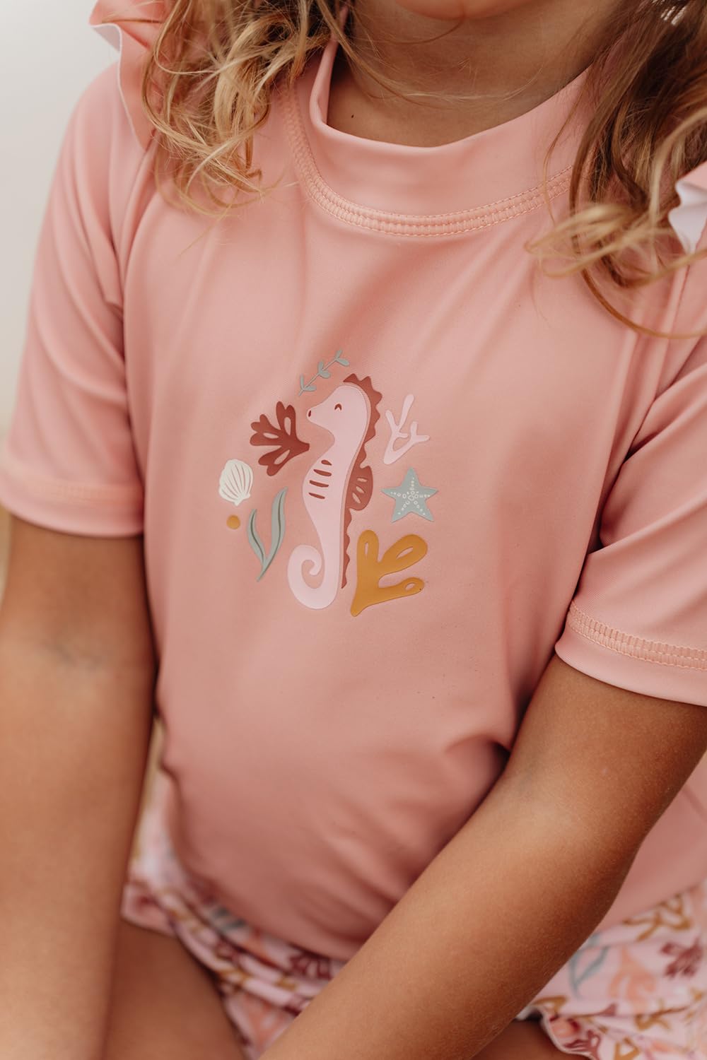 Little Dutch Schwimmshirt Badeshirt mit Rüschen Kurzarm Baby Mädchen rosa (Gr. 74/80) - Seahorse