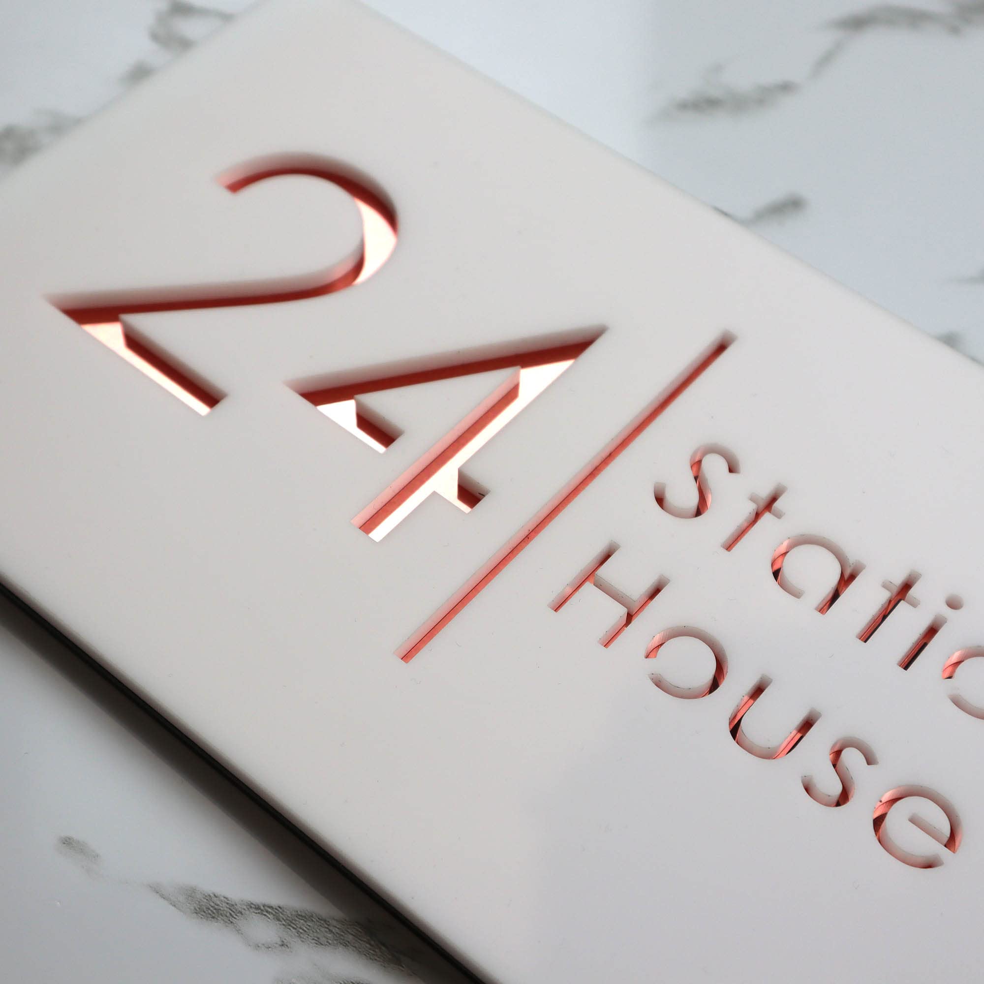 K Smart Sign | Bellissima H2 | Rose Gold Mirror | 300mm x 160mm | 3d Laser Cut Contemporary house sign door number personalised plaques address signs (Matt White & Rose Gold)