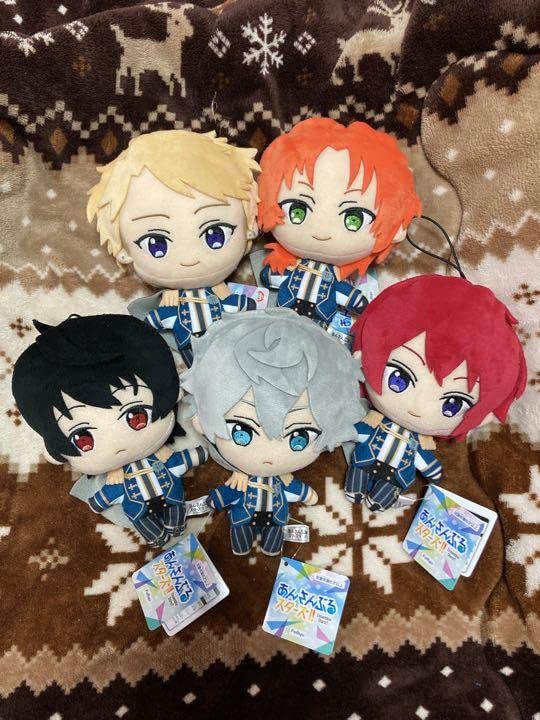 Amazon.co.jp: あんスタ Knights ぬいぐるみ 5人セットコンプ : おもちゃ