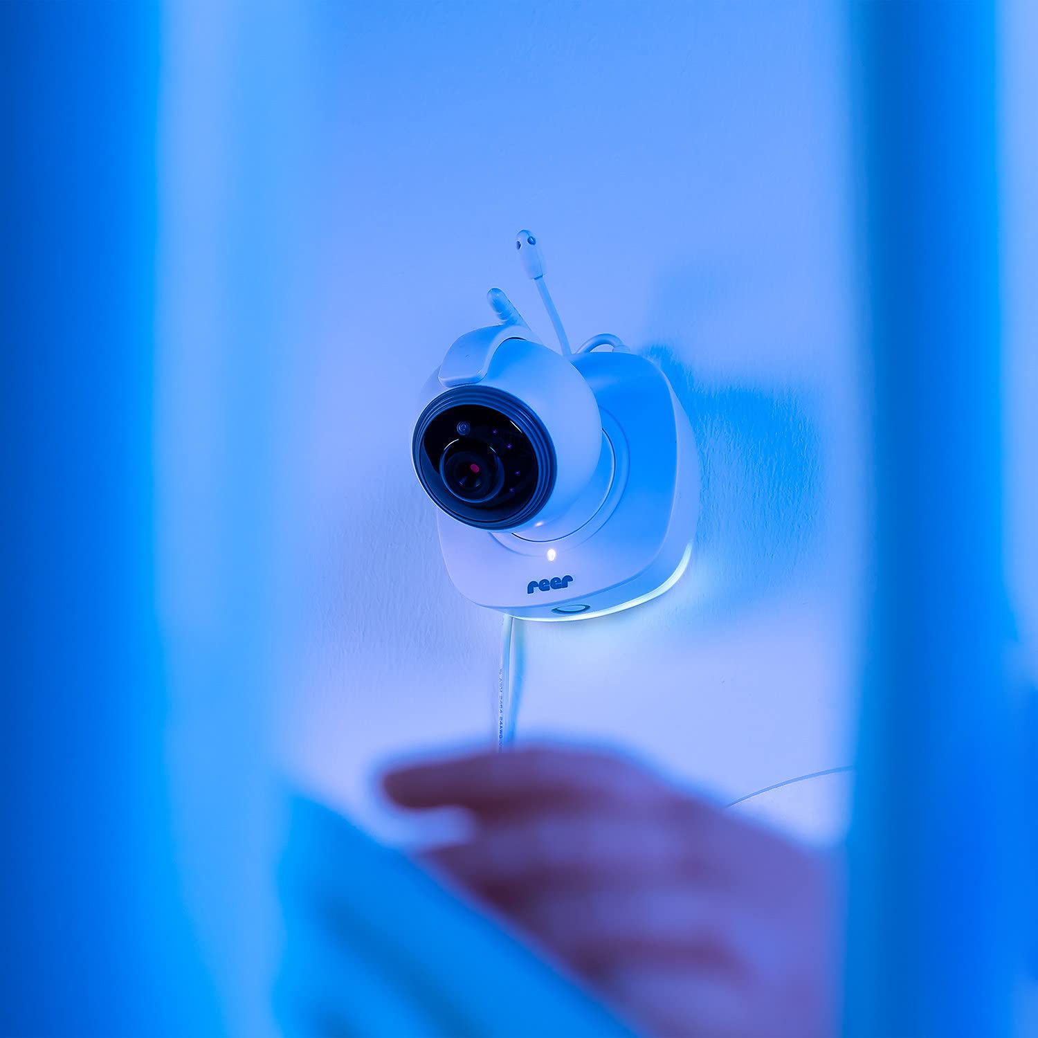 Reer, IP BabyCam Move sprawi, że Twój smartfon stanie się wideoelektroniczną elektroniczną zdalnie sterowaną 330°, możliwość zapisywania danych w Niemczech 80310, biały