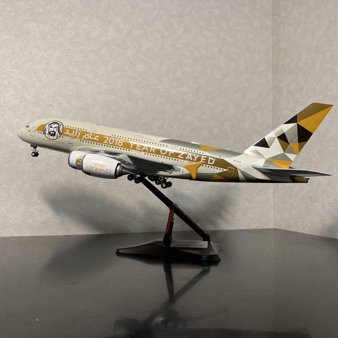 Amazon.co.jp: [JC Wings] 1 200 エティハド航空 A380-800 : おもちゃ
