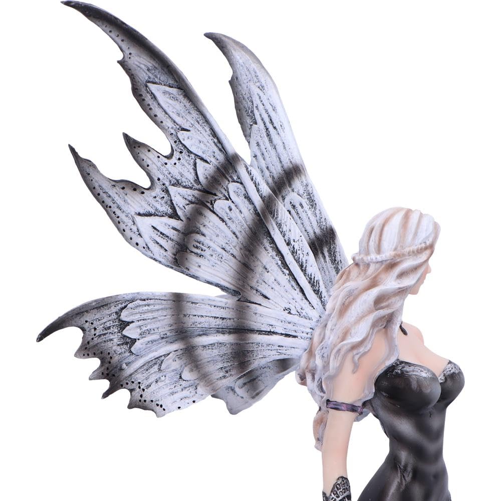 Nemesis Now Statua di fata gotica fantasy con lupo bianco, statuetta in resina dipinta a mano per collezionisti, regali e decorazioni per la casa - Esarosa 21,6 cm