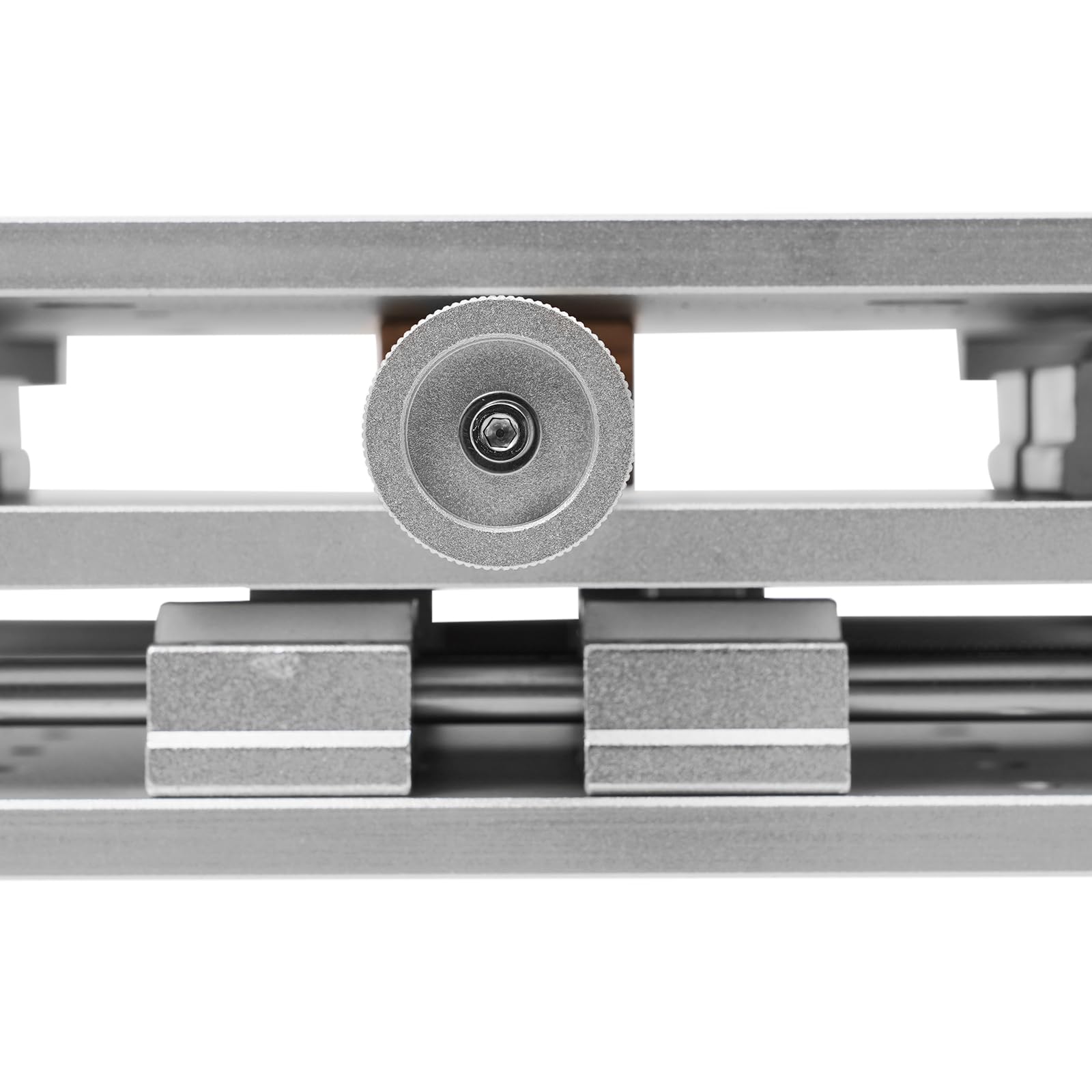 Manueller XY-2-Achsen-Lineartisch 50 * 80mm Schlaganfall M6 Threaded Hole Aluminiumlegierung Lineartisch mit Handrad XY Linear Stages für IC, U-Disk, MP3, Speicherkarte Positionsmarkierung