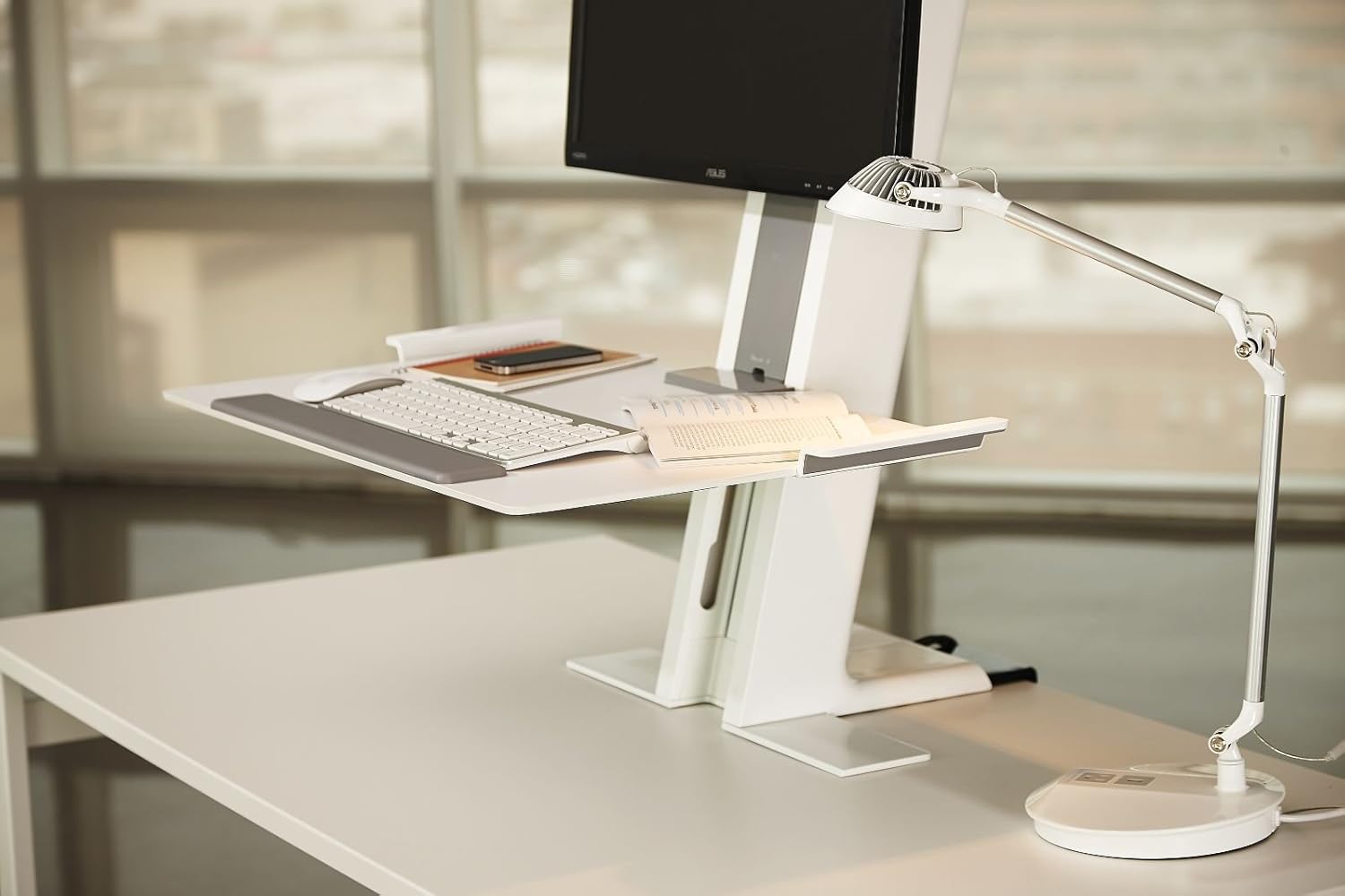 Humanscale Element Vision LED Light: Element Desktop Base - Silver (semi-Matte)