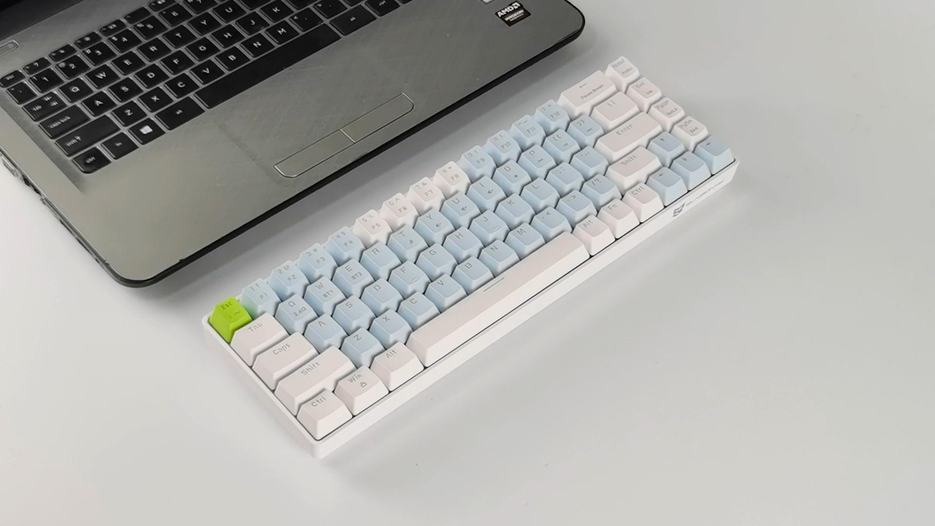 【美品】USメカニカルキーボード3点セット Amazon | Merdia メカニカル式キーボード 68キー 無線2.4G接続 3