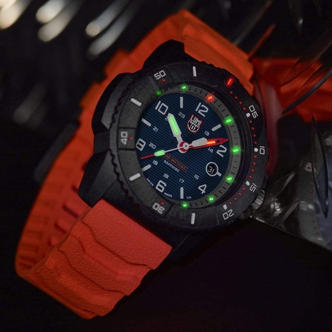 Luminox – Navy Seal HerrenUhr 45 mm, 3600 Serie, Taucheruhr Edelstahl, Saphirglas, Swiss Quarz Uhr, 200 m wasserdicht, Selbstleuchtend