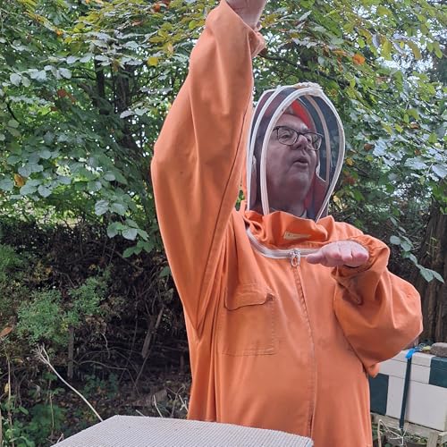 (18) A deap talk with Steve Riley on the honey bee solution to varroa