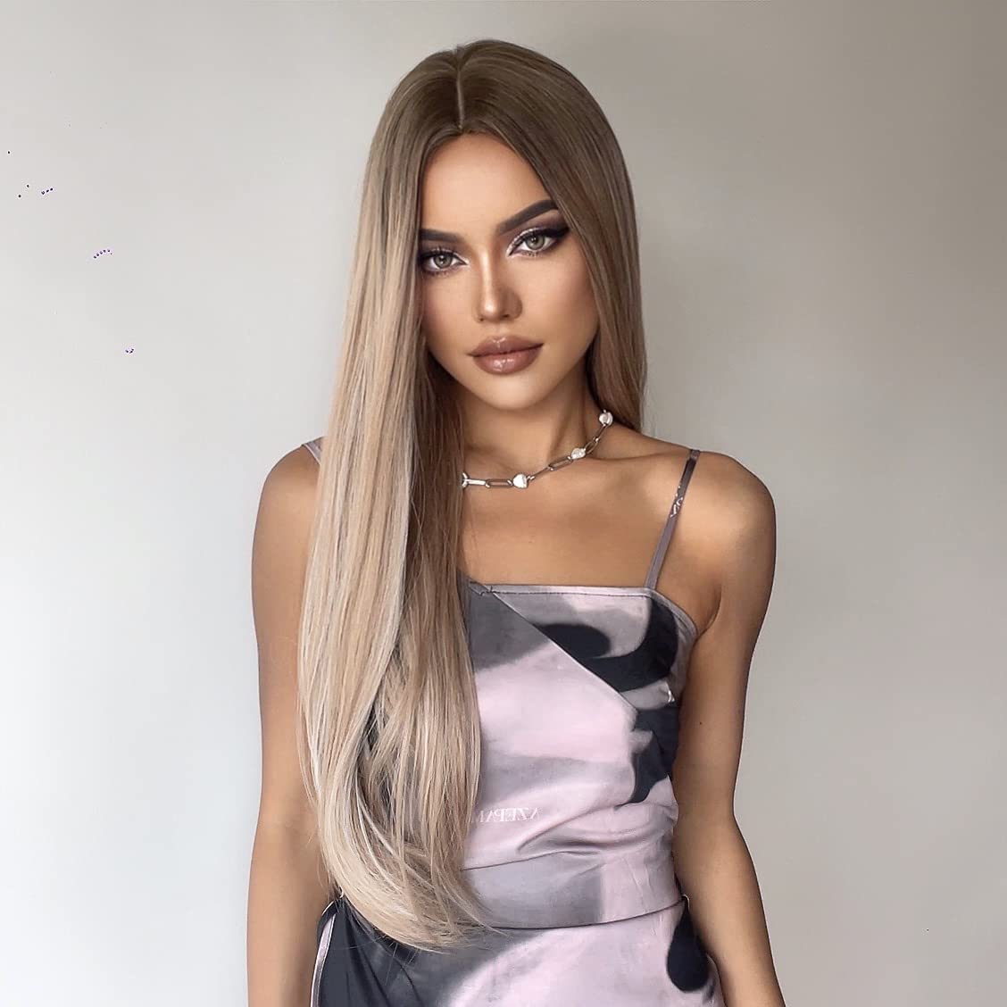 Lifereborn Blonde Wigsfor Women Long Ombre Brown to Blonde Straight Wig - Middle Part Synthetic Wig Heat Resistant Fiber for Daily Party