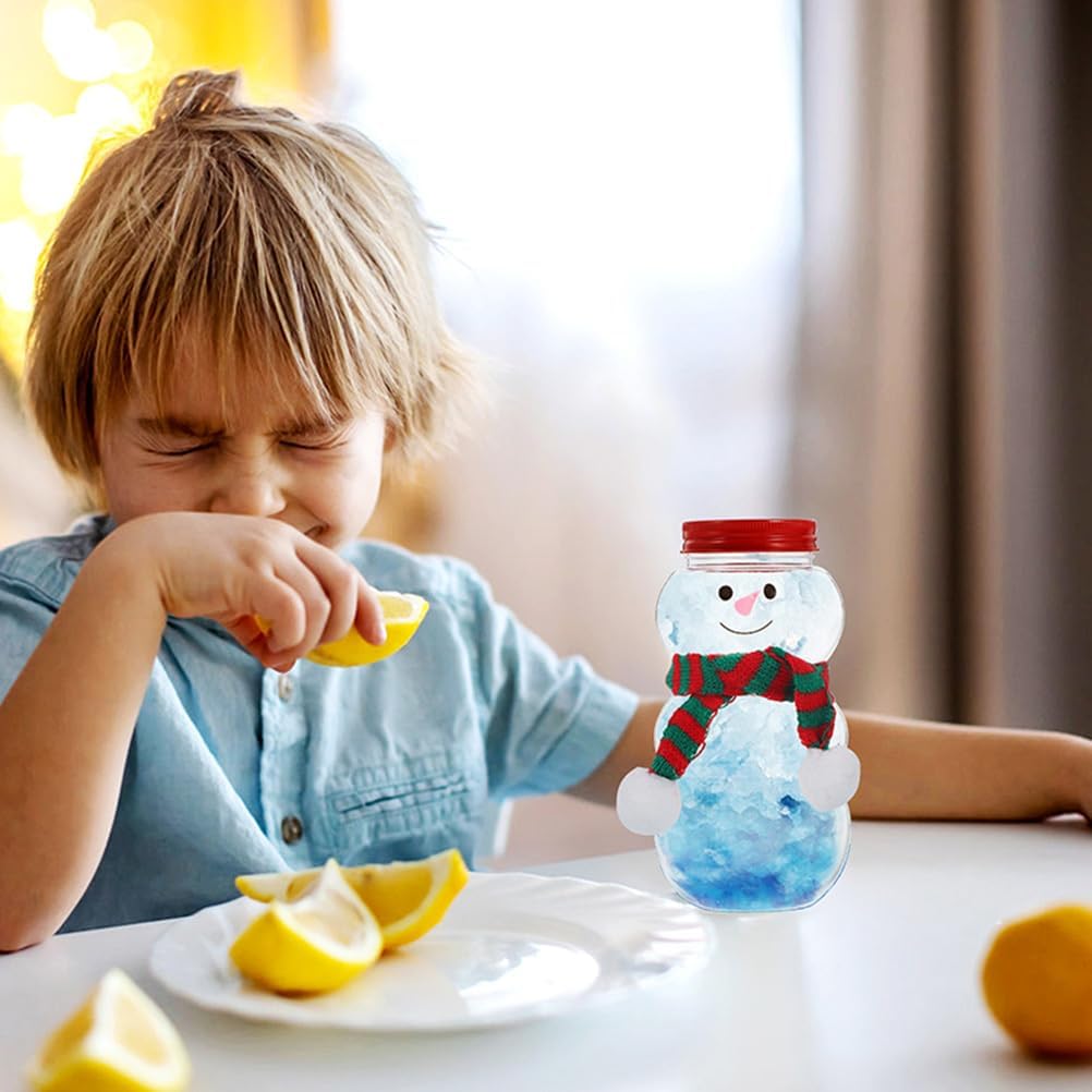 PRETYZOOM 10 Sets Snowman Juice Bottles with Lid Clear Christmas Plastic Candy Jar with Knitted Scarves Hats Reusable Snowman Candy Jars Christmas Party Favors