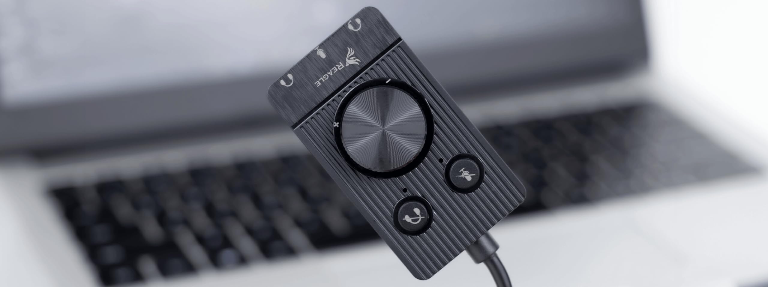 Reagle zewnętrzna karta dźwiękowa USB – 48 kHz/16-bitowy audio, złącza jack 3,5 mm, plug & play, regulacja głośności, przełącznik wyciszenia mikrofonu i słuchawek, kompatybilna z Windows, Mac OS