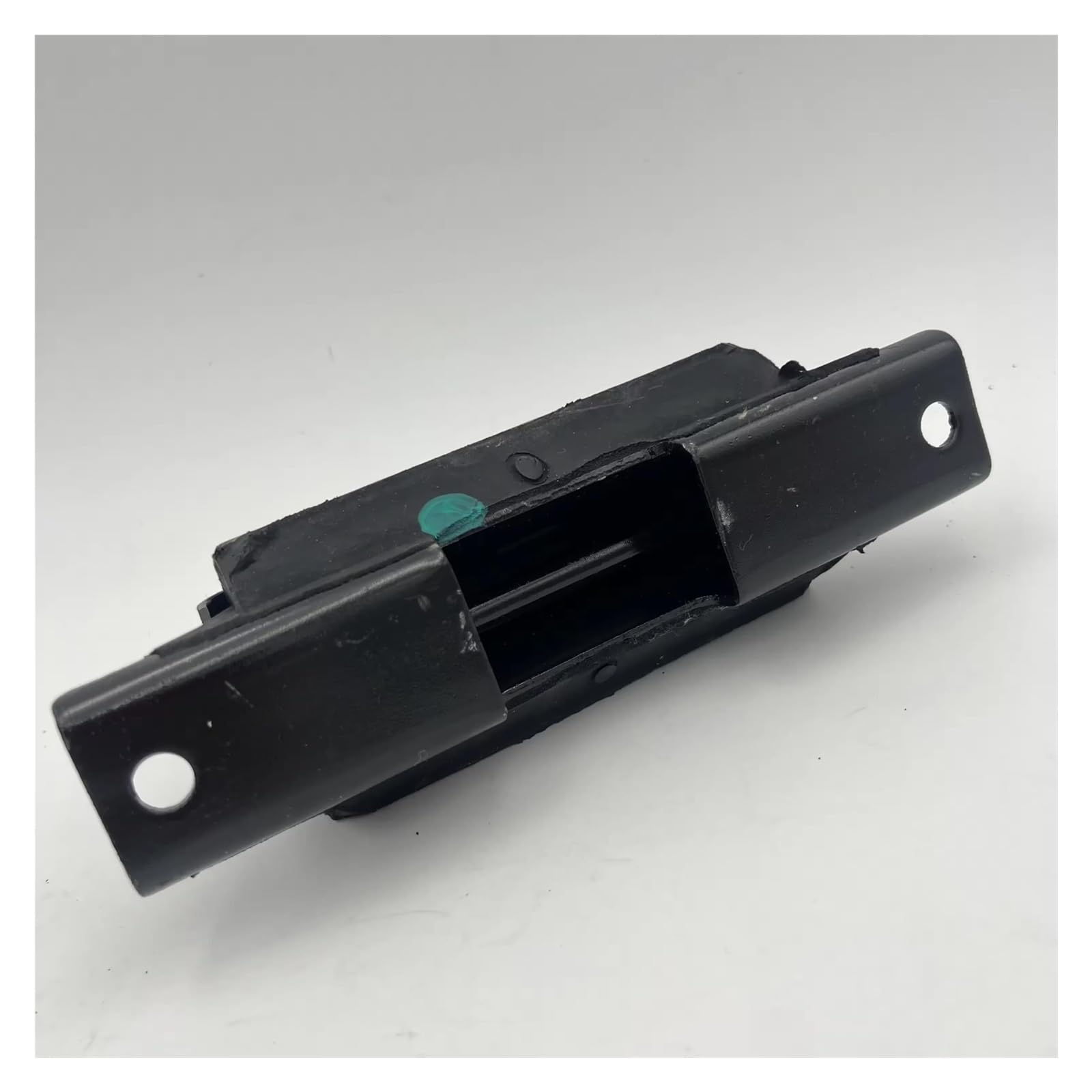 Engine Mounting For Chevy For Tahoe For Suburban For Yukon 1pcs Auto Parts Automatic Transmission Mount 23242576 15840277 Engine Motor Mount Replaces