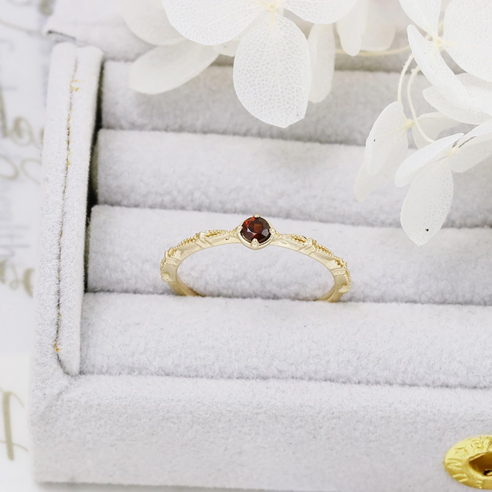 Anello di fidanzamento in vero oro giallo 9 K/14 K/18 K con rubino rosso, forma classica
