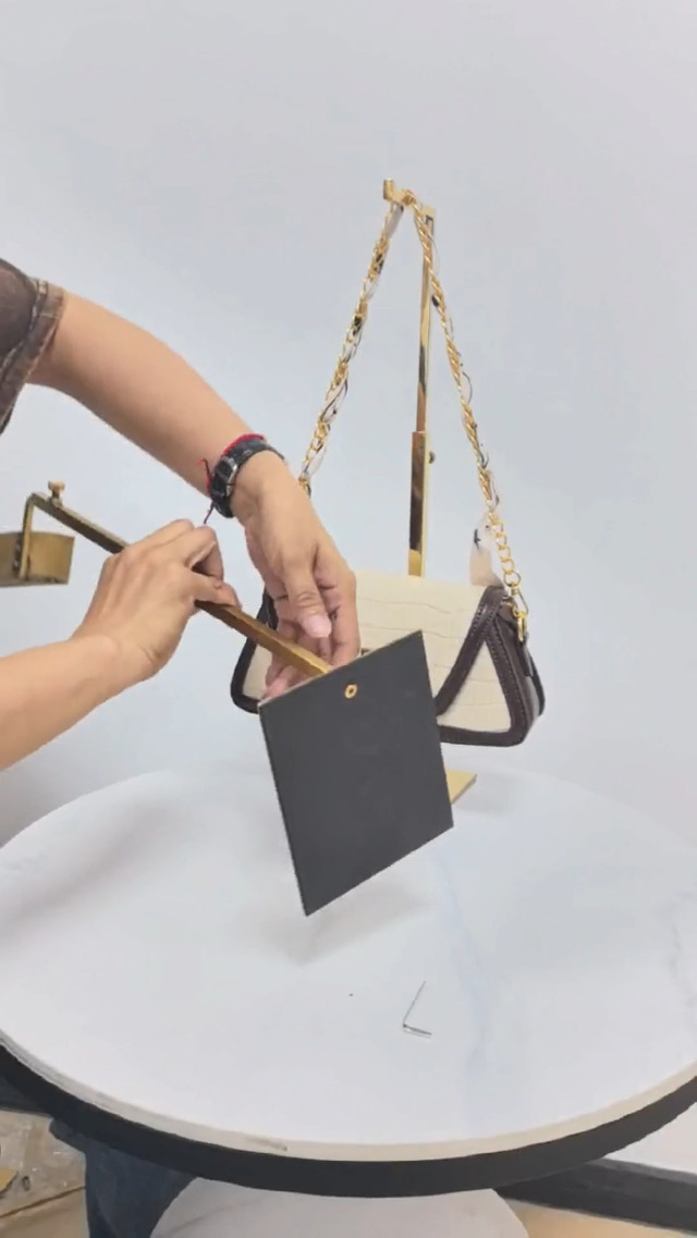 Elitnus Clutch Display Stand Set - 3 Steps Clutch Handbag Elitnus Clutch Display Stand Set - 3 Steps Clutch Handbag