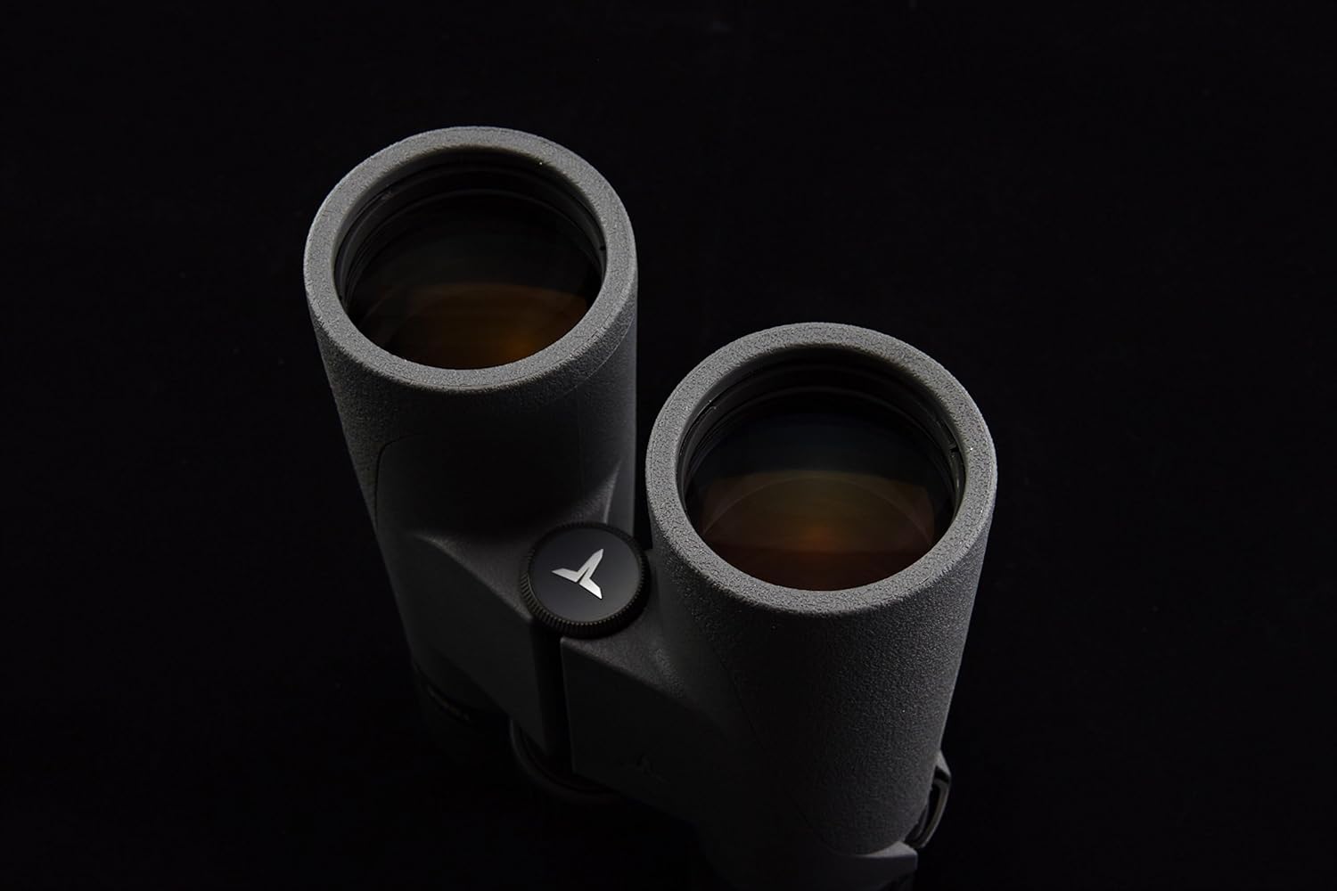 Superior Low-Light Performance Binocular with Oman Ubuy