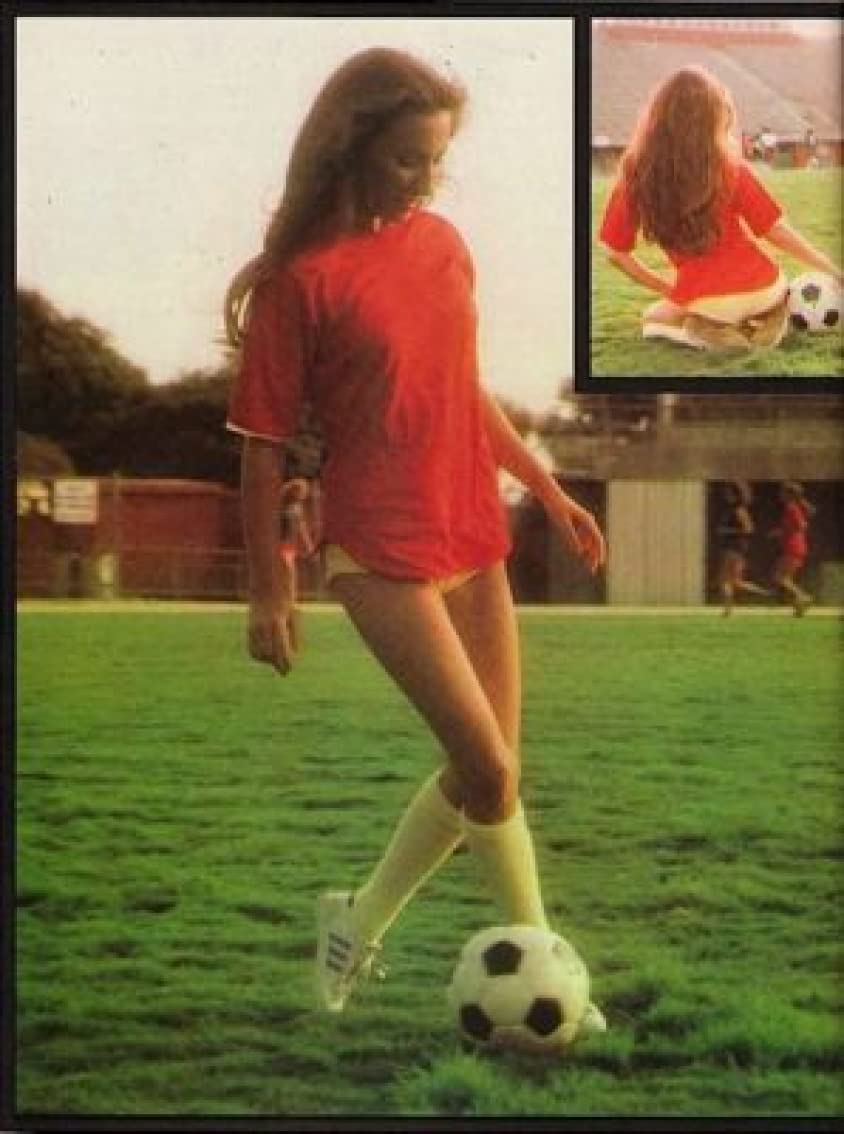 Amazon.com: Loni Sanders - 24X36 Poster Print Wall Décor PDI #PIDP871050:  Posters & Prints