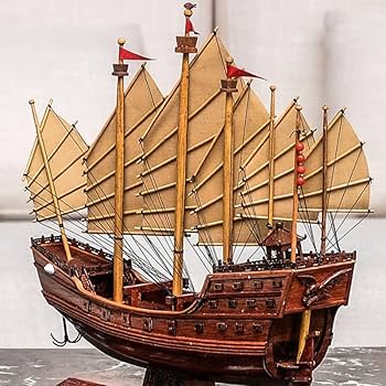 装飾的なアンティーク 宝船 送料無料】 宝船ゴールド 純金メッキ ガラスケース付き / 置物