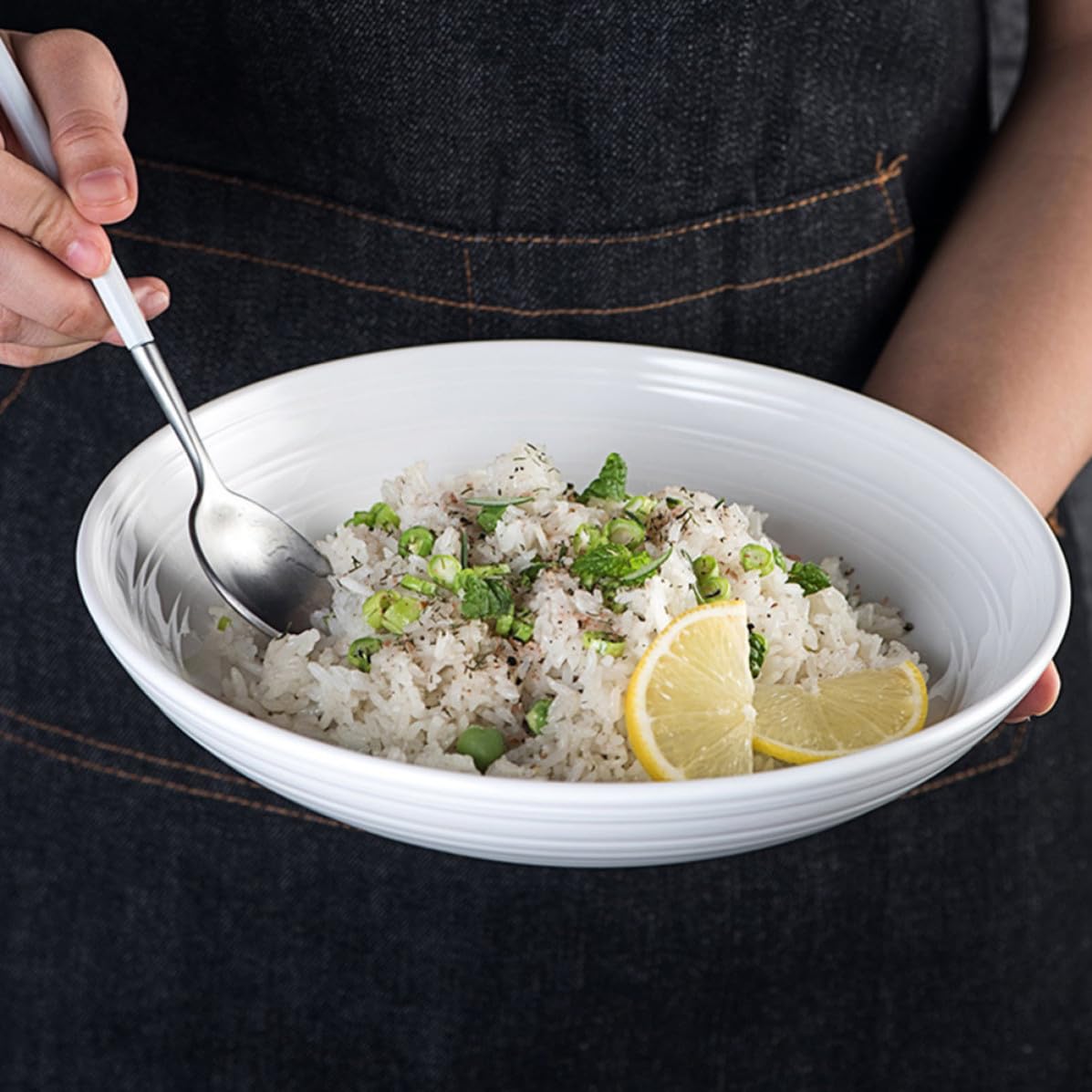 Plato de Cerámica Blanco Redondo para Servir Cena Diseño Sencillo, Multifuncional y Fácil de Limpiar, Adecuado para Ensaladas y Almacenamiento de Alimentos