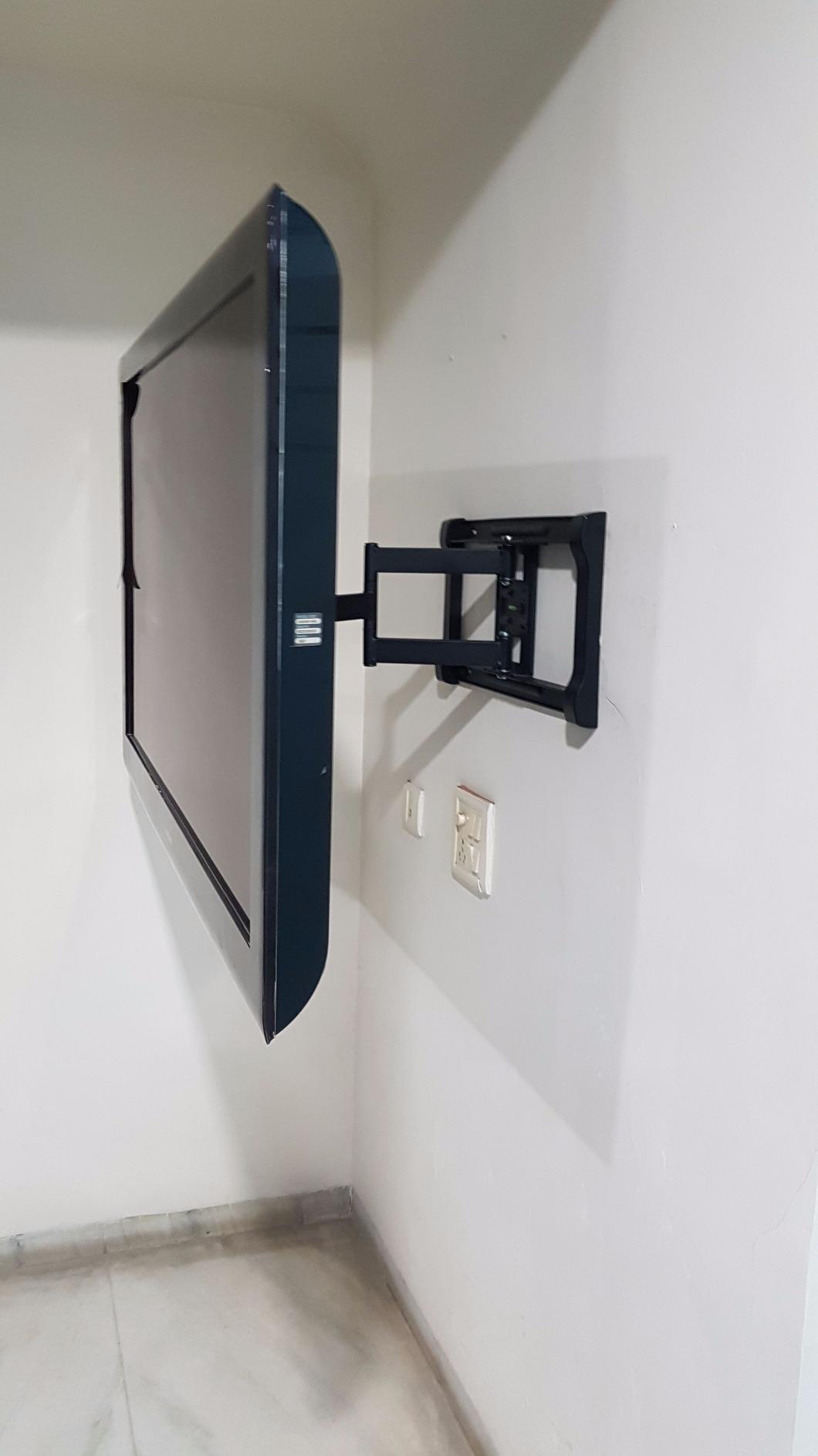 Buy AmazonBasics HeavyDuty, Full Motion Articulating TV Wall Mount for