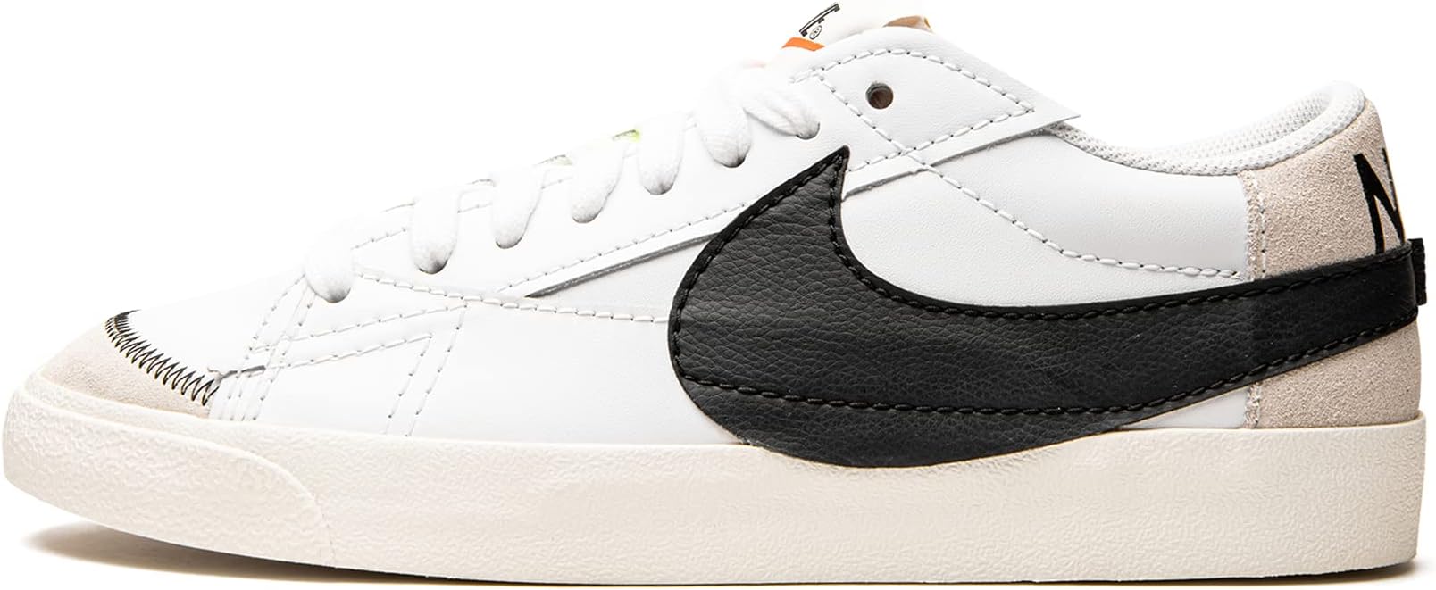 NikeMen's Classic Basketball Shoe