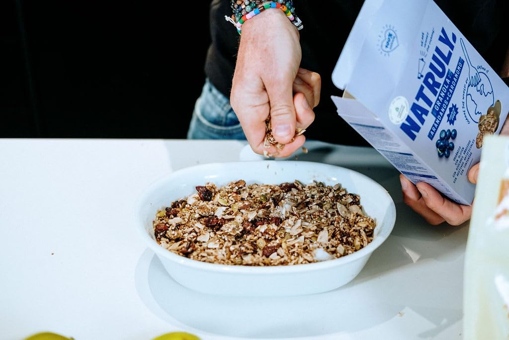 NATRULY Granola BIO Sin Azúcar Refinado, Sin Gluten, Solo Frutos Secos y Semillas, Sin Cereales, Sabor Arándanos - Pack 6x325g